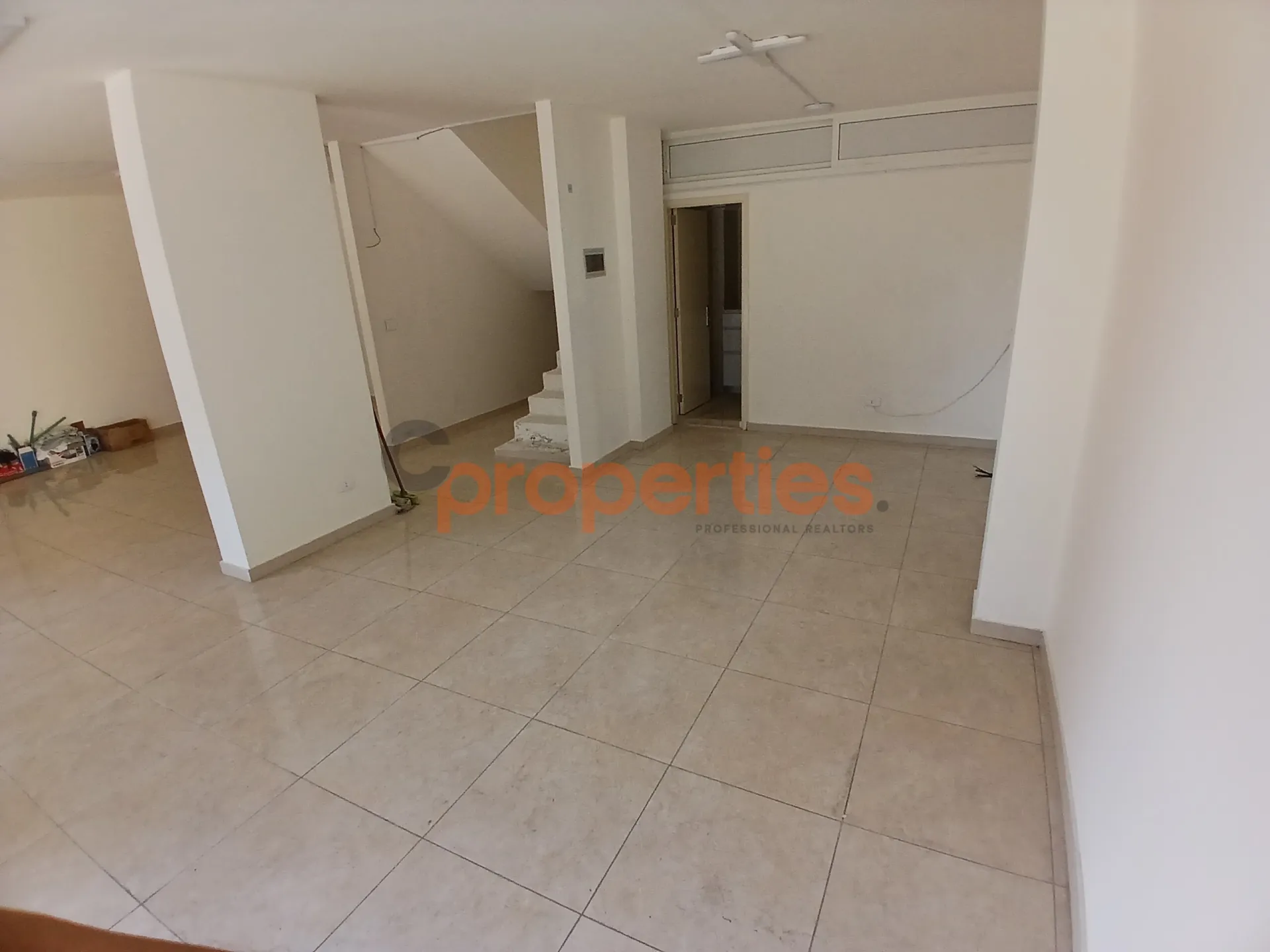 Shop for Rent in Douar