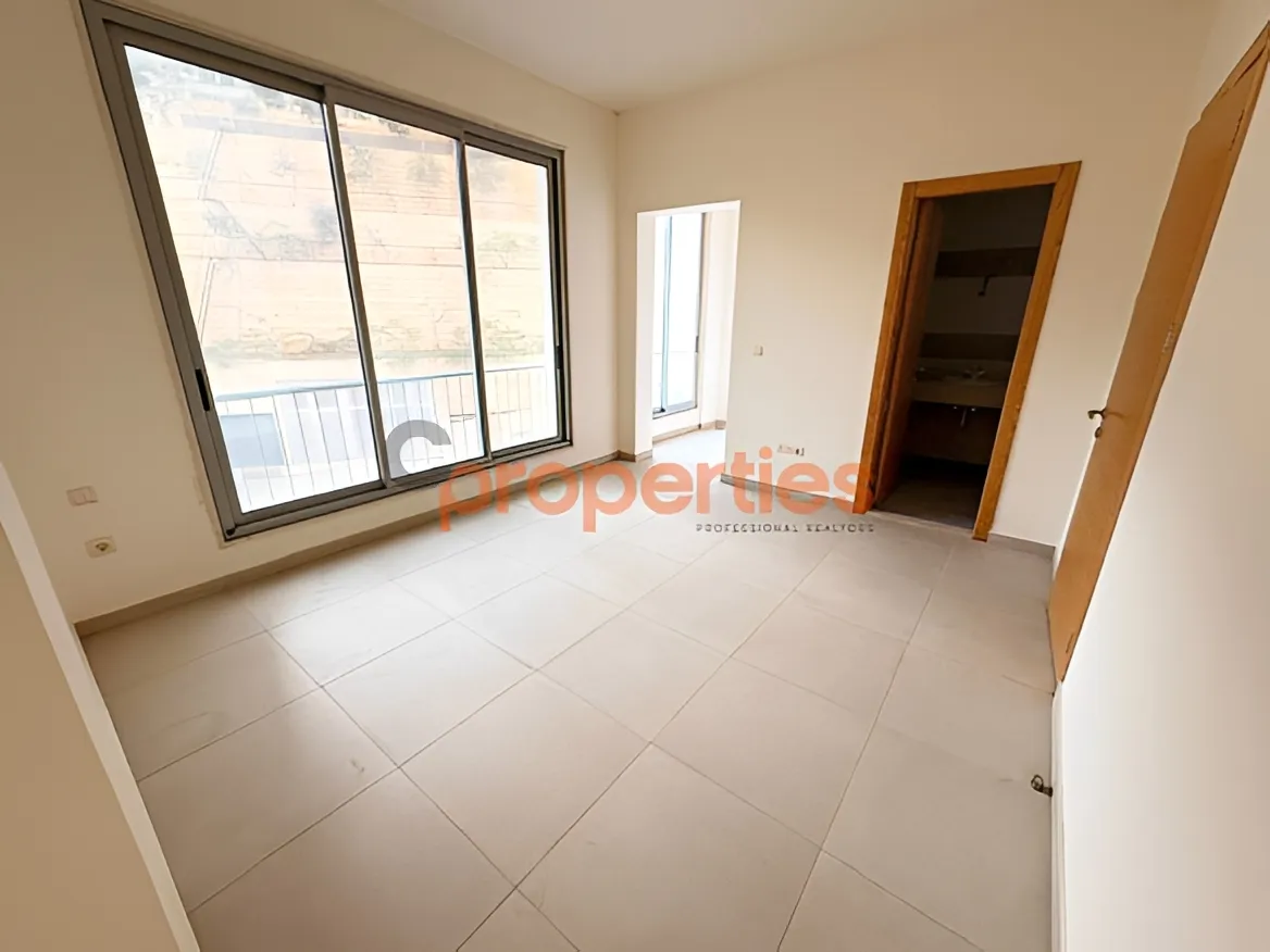 Apartment for Sale in Louaizeh