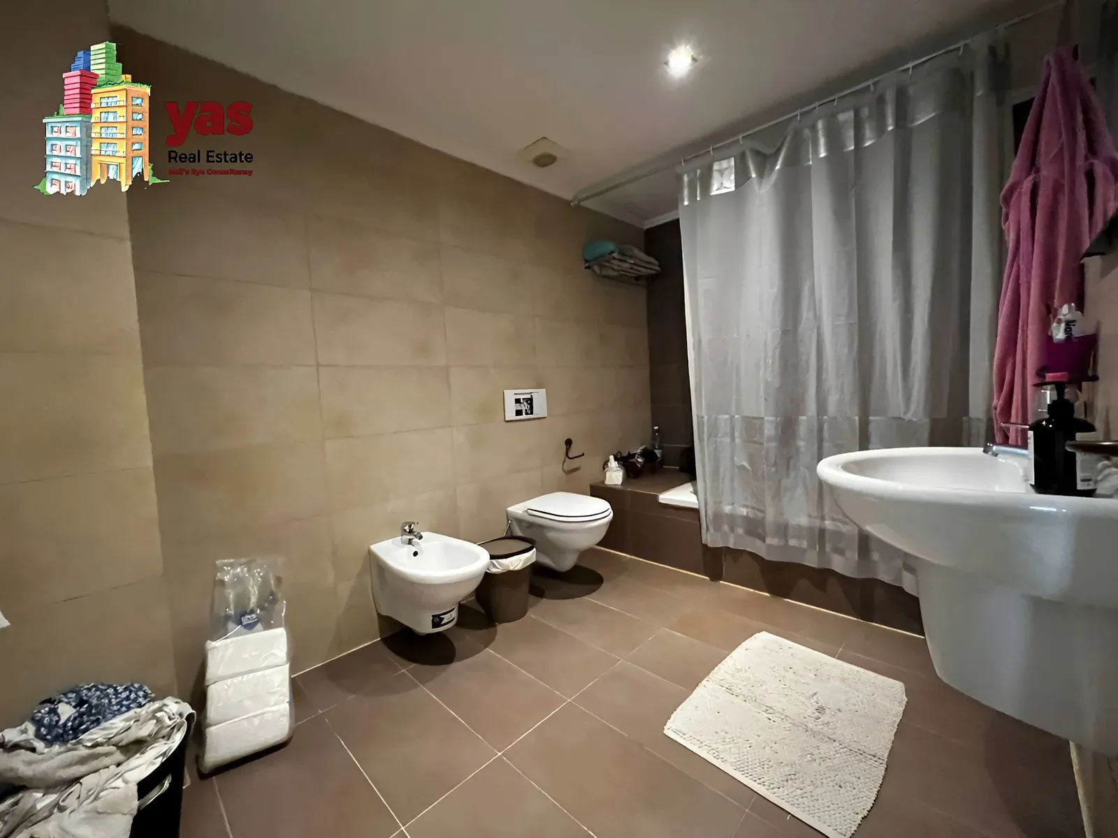 Apartment for Rent in Ballouneh - 3 bed, 3 bath