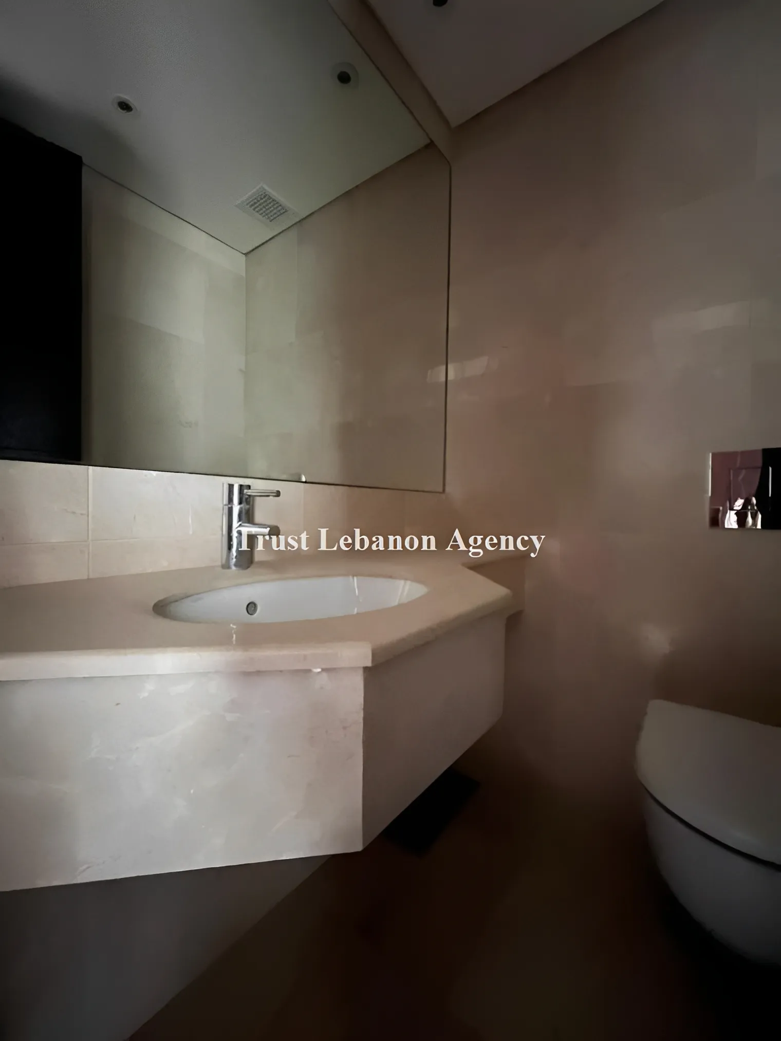 Apartment for Sale in Ashrafieh Beirut Lebanon - 3 bed, 5 bath