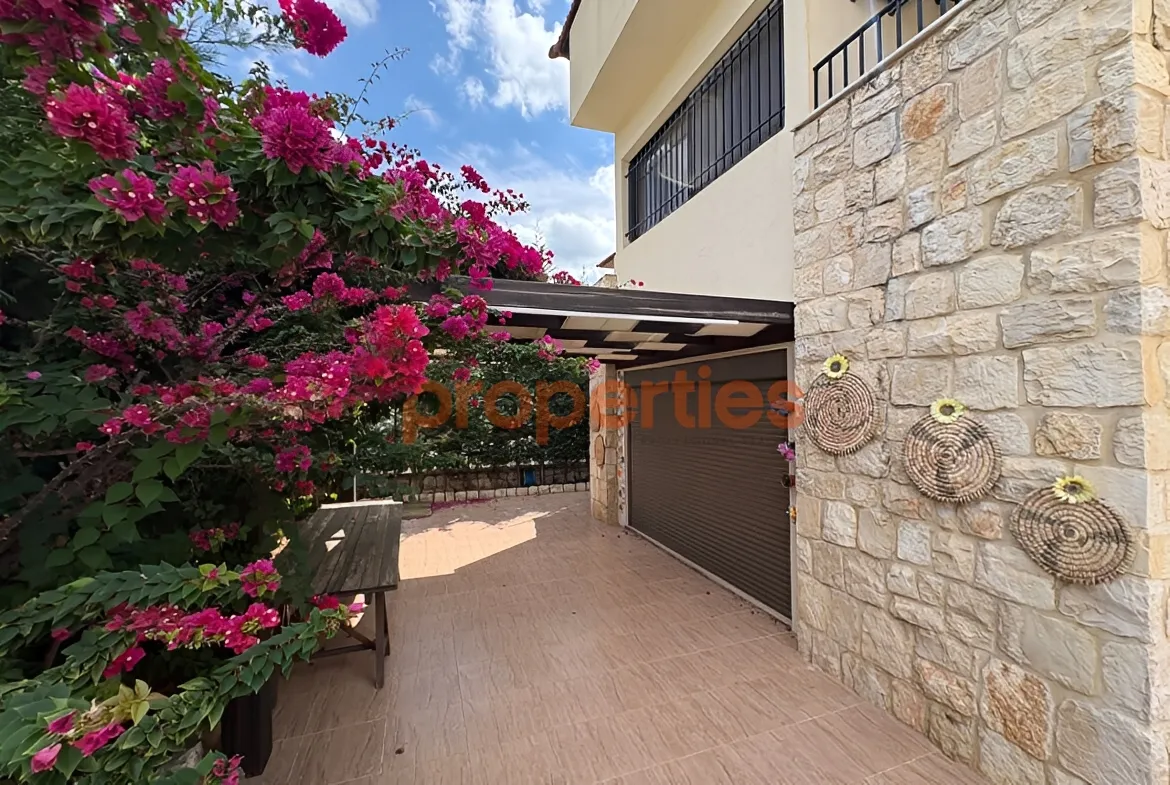 Villa for Sale in Chabtine