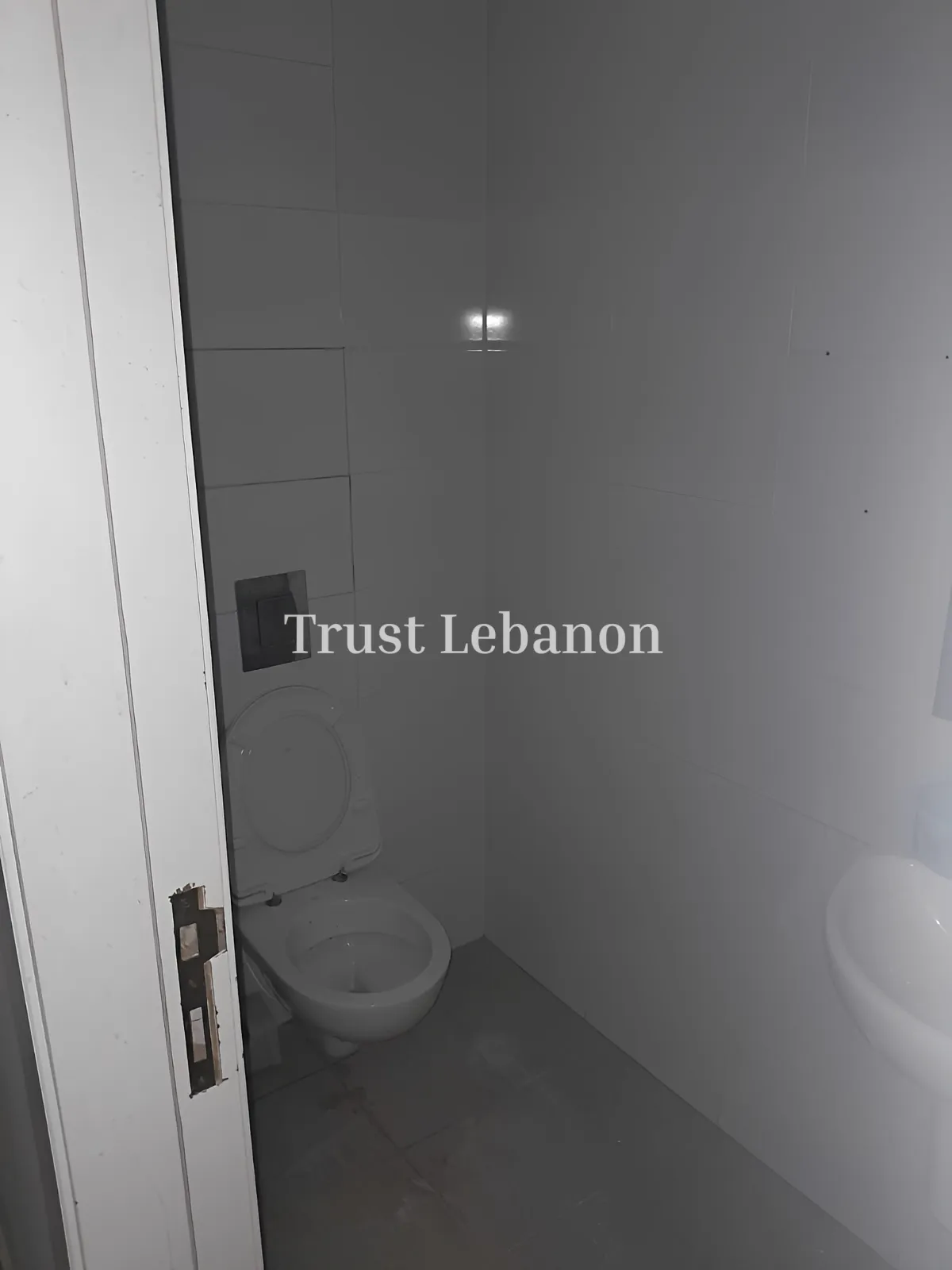 Showroom for rent in Zouk Mikael, Lebanon