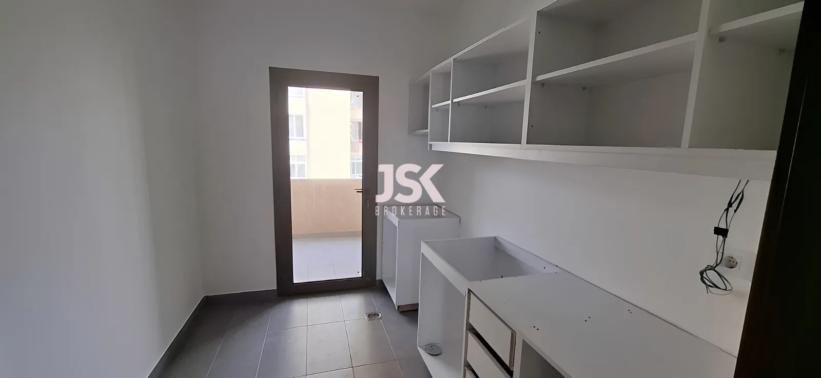 Apartment for Sale in Zalqa - 2 bed, 2 bath