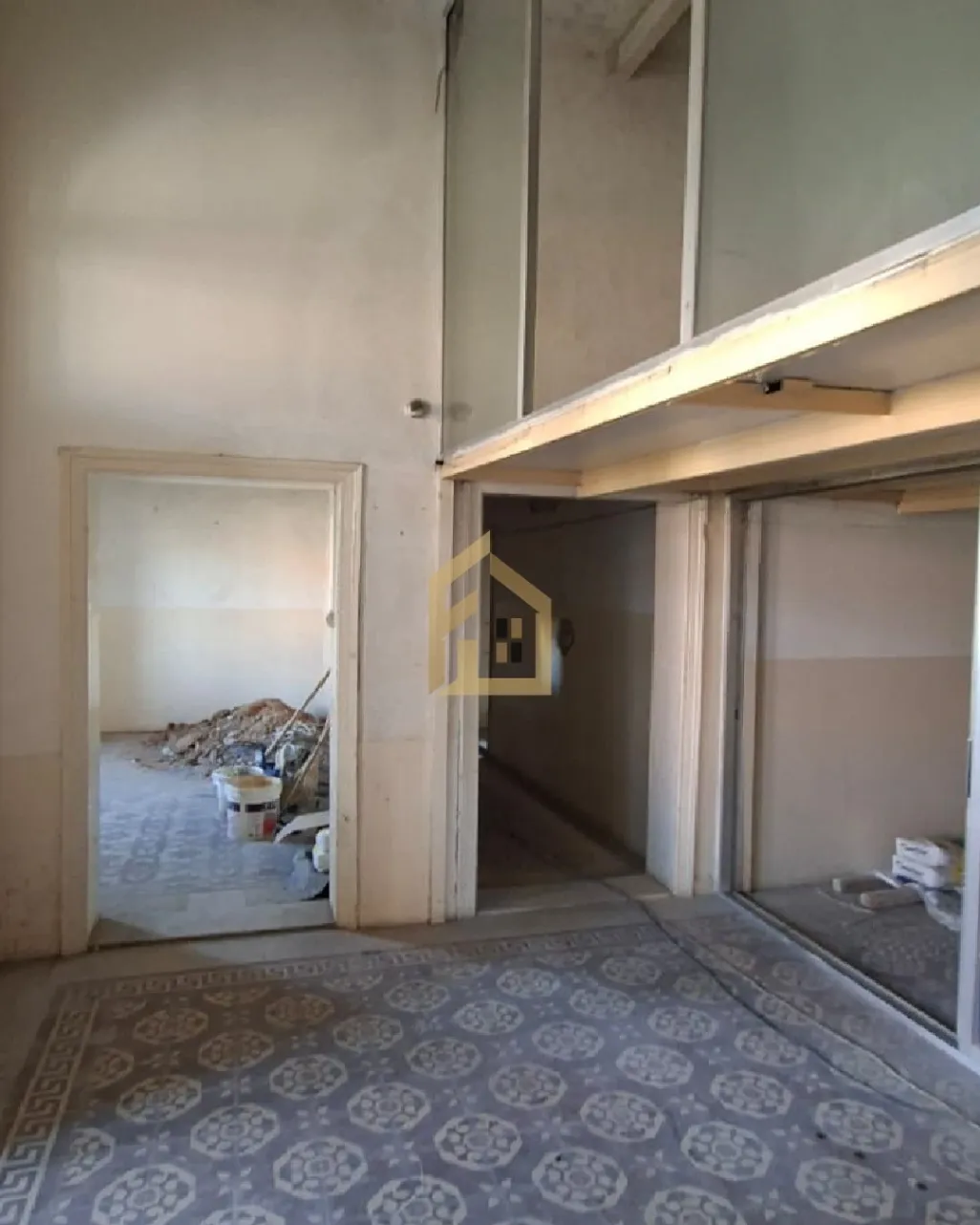 Shop for rent in Broummana, Lebanon