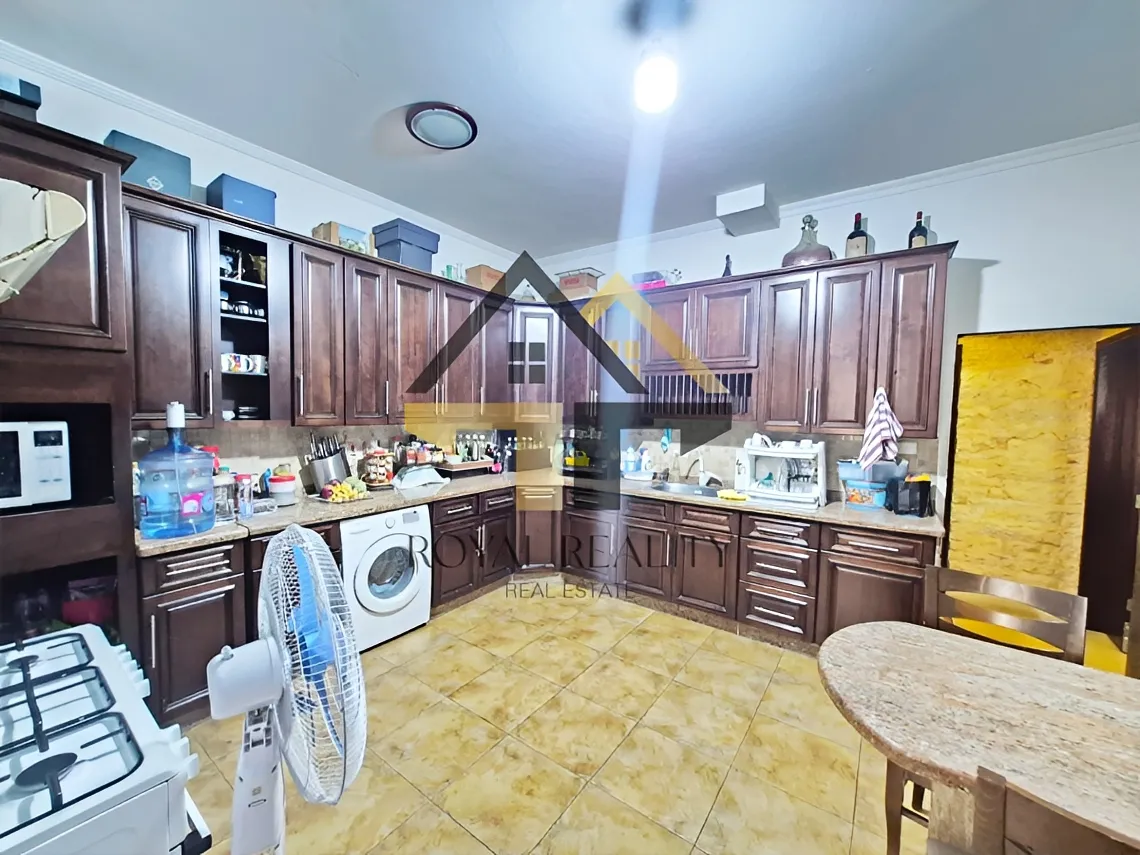 Apartment for sale in Hamra
