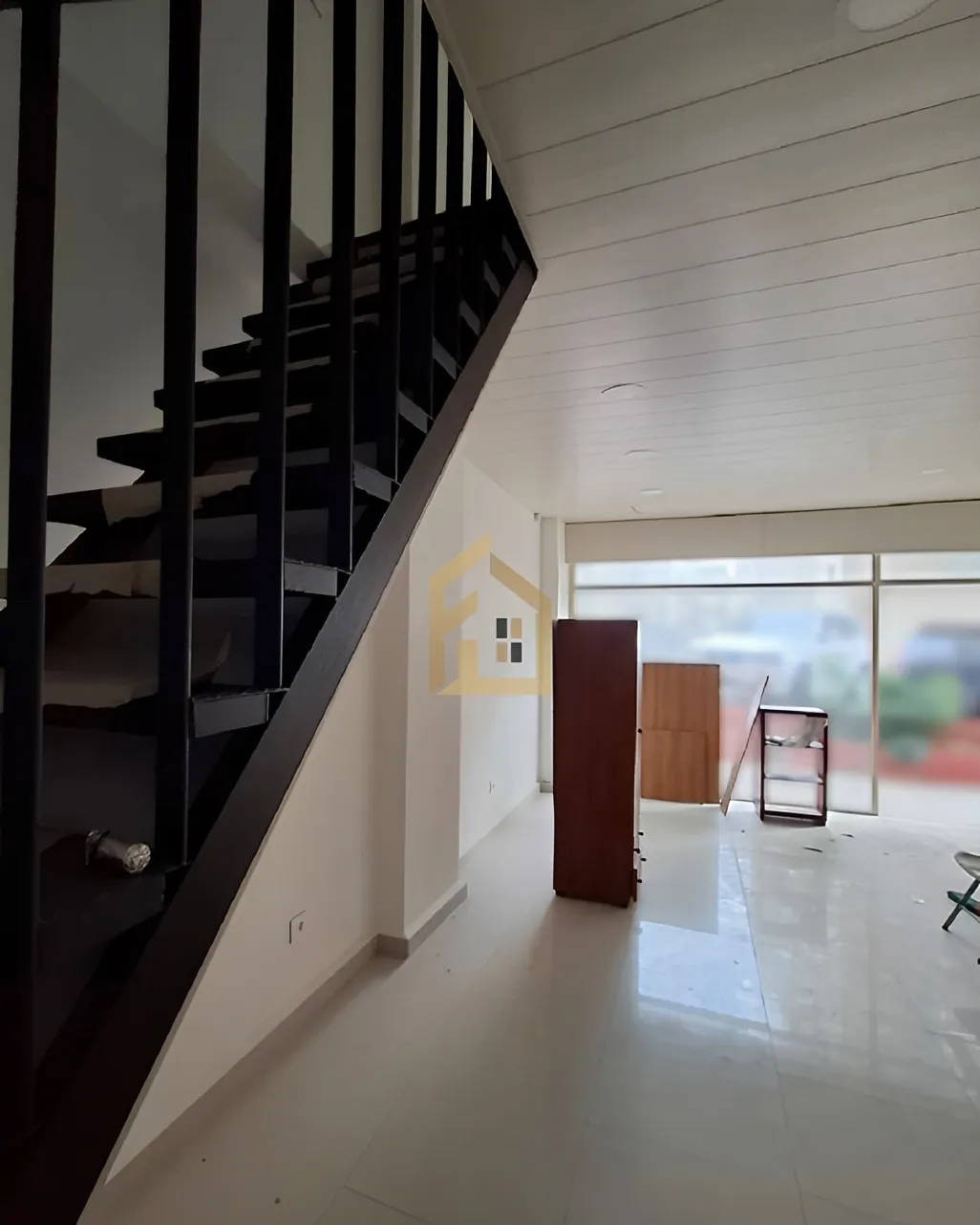 Shop for rent in Dekwaneh, Lebanon