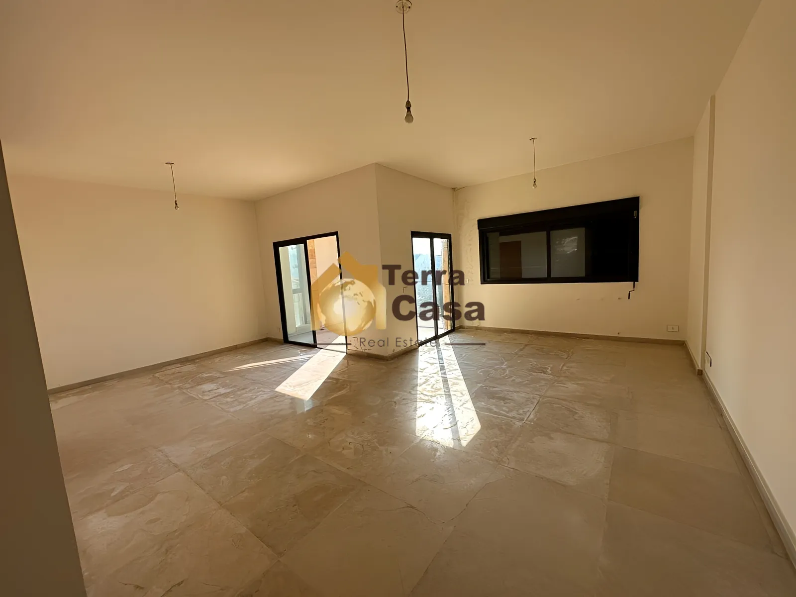 Duplex for rent in Mansourieh