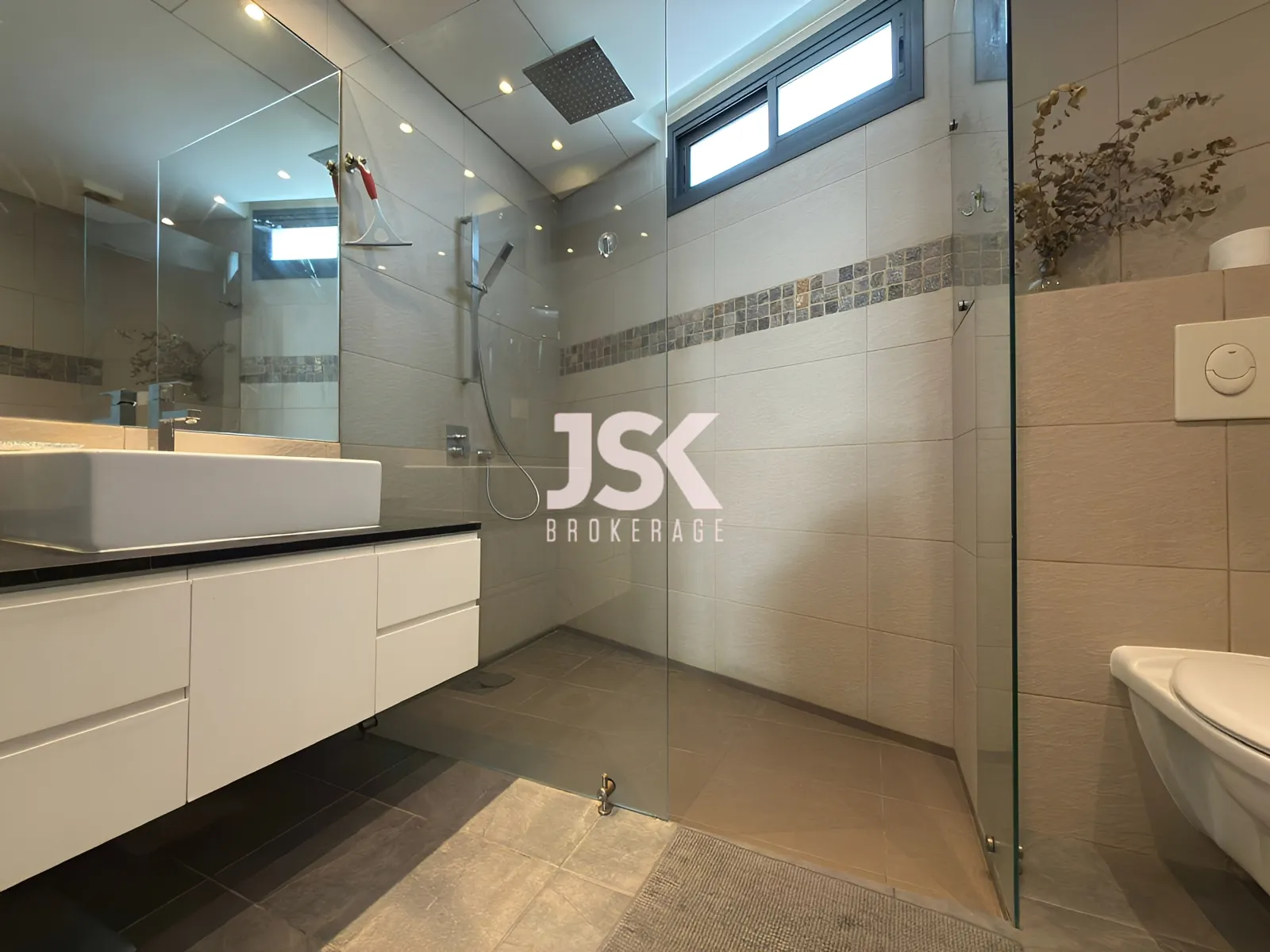 Apartment for Rent in Achrafieh