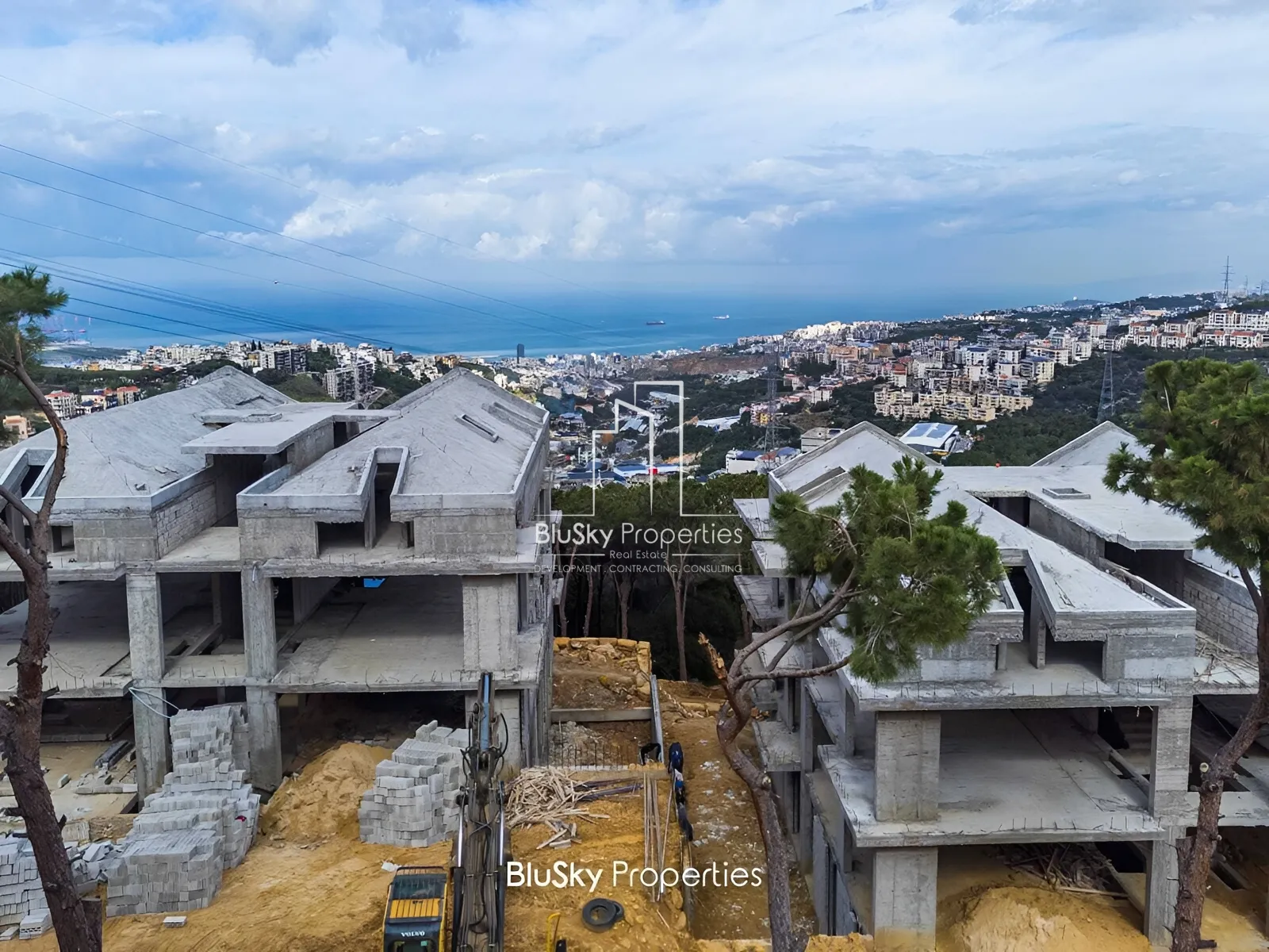 Apartment for Sale in Ain Saade