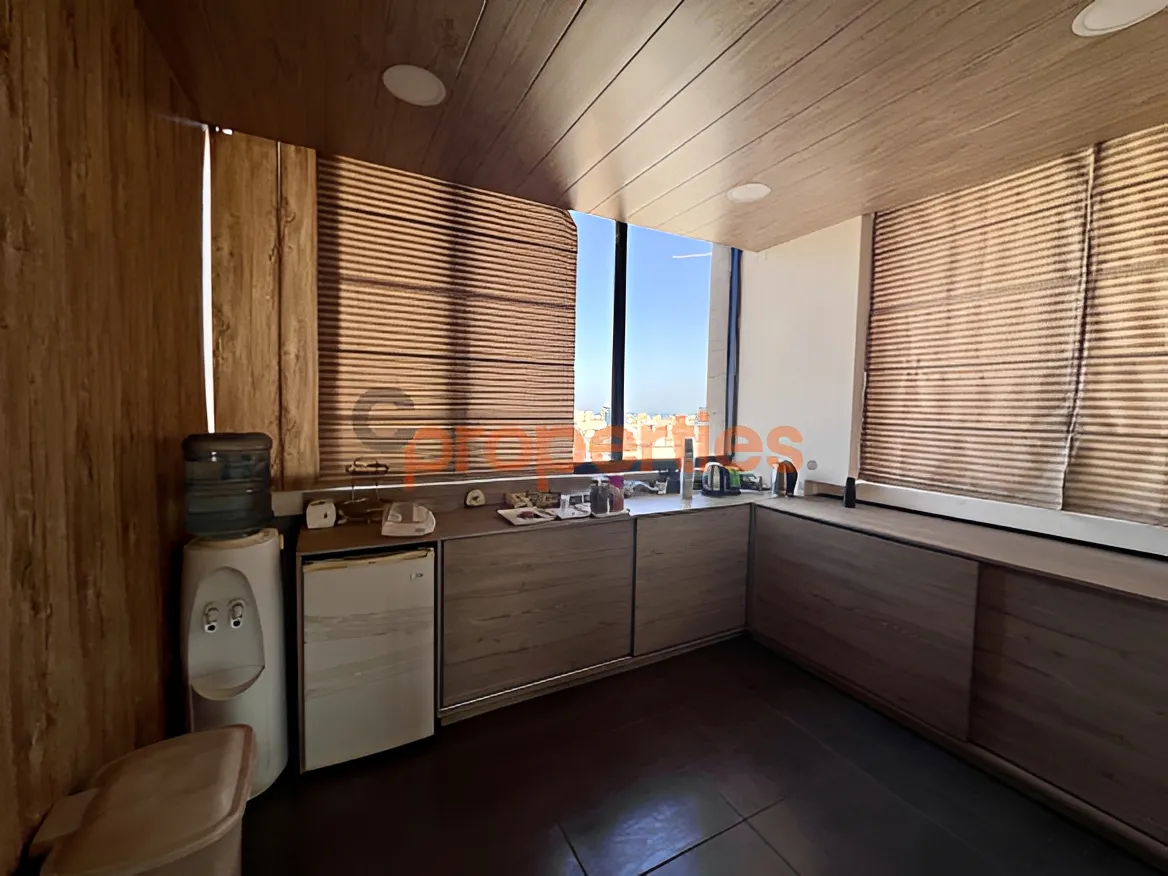 Office for Sale in Dekwaneh