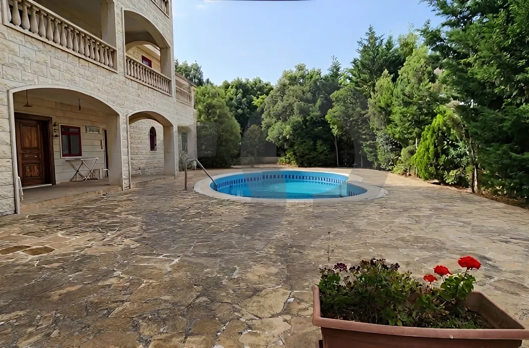 Villa for Sale in Cornet Chahwan