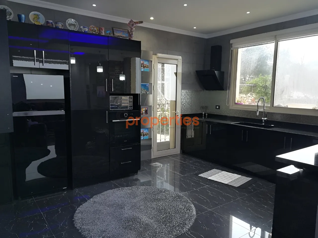 Villa for Sale in Zandouqah