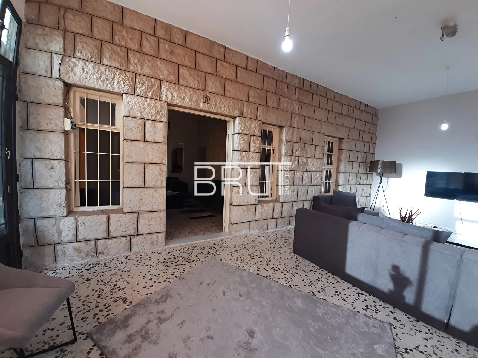 Land for Sale in Kfardebian
