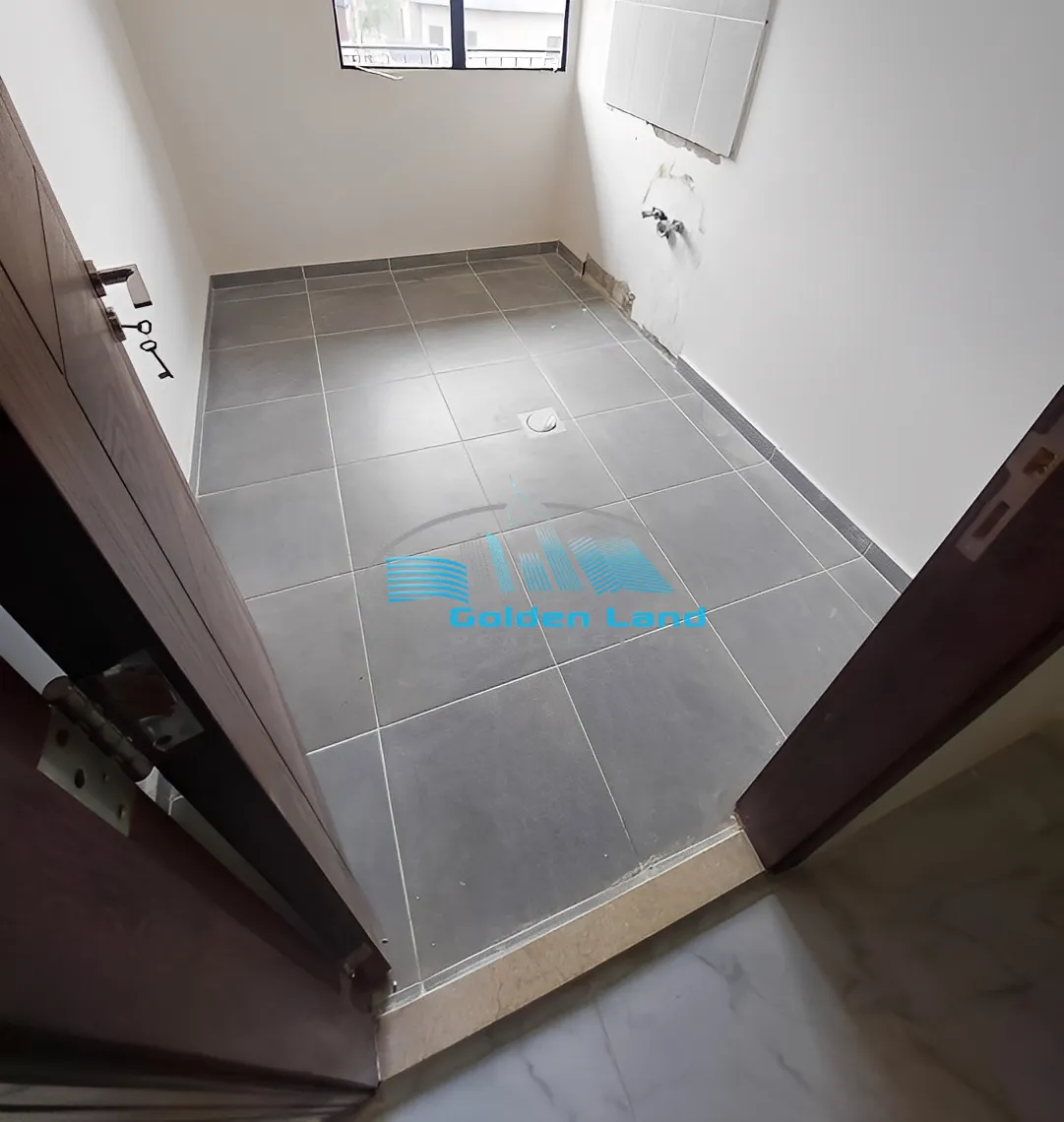 Office for rent in Baouchriyeh