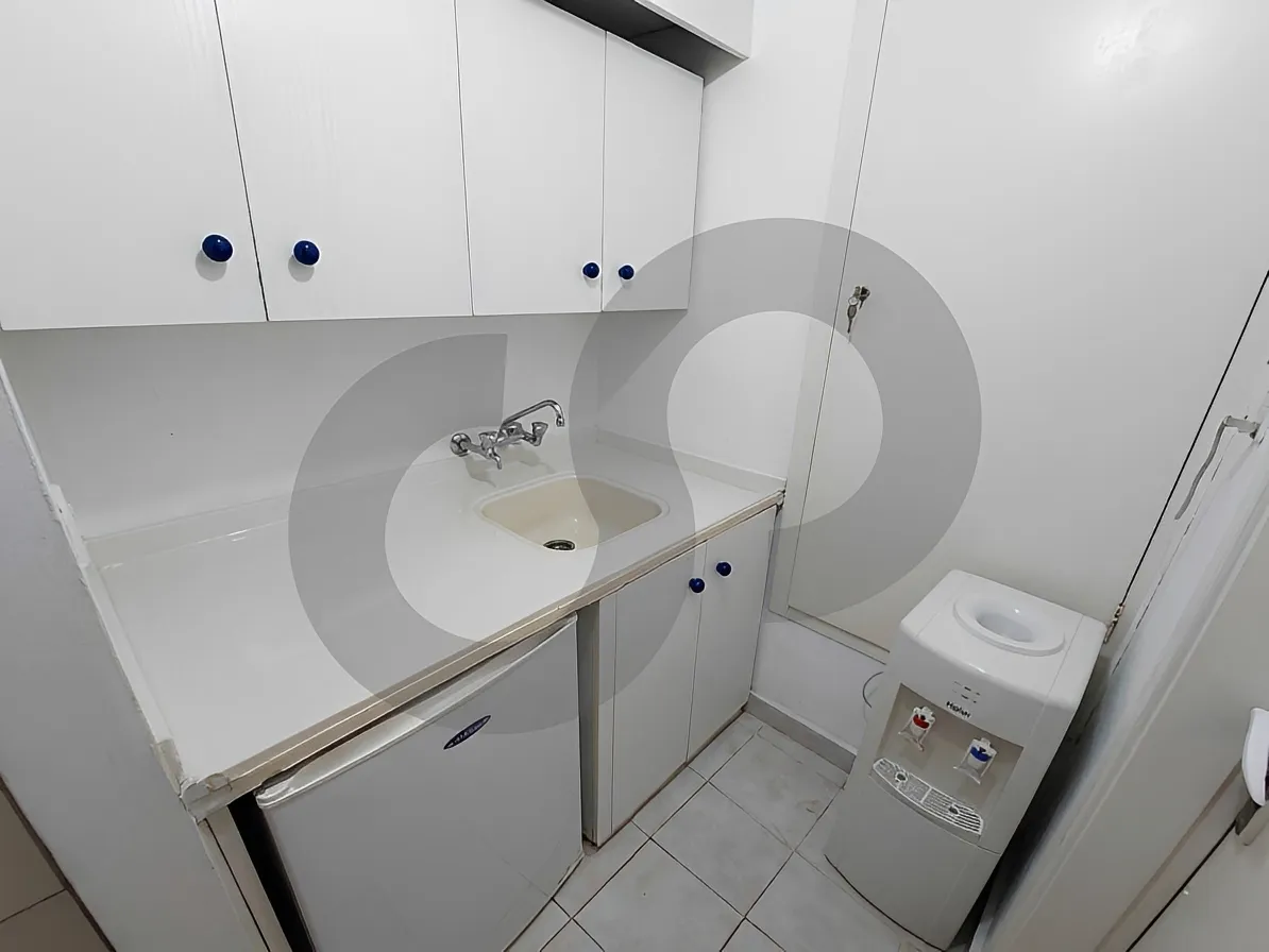 Office for rent in Baouchriyeh