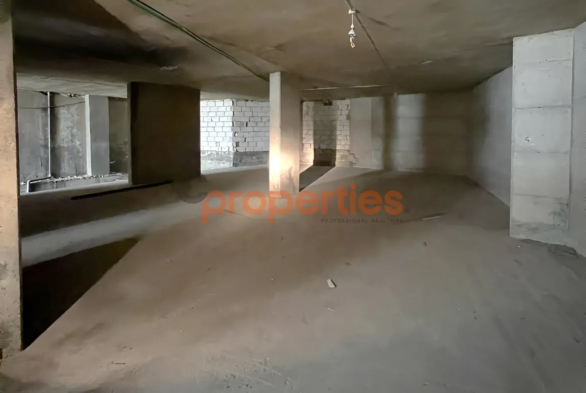 Warehouse for sale in Hadath