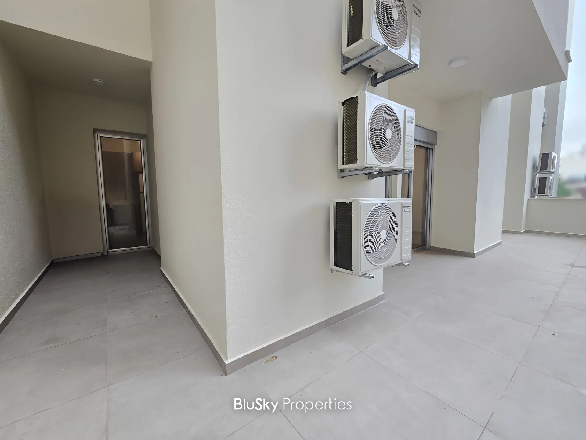 Apartment for rent in Mansourieh