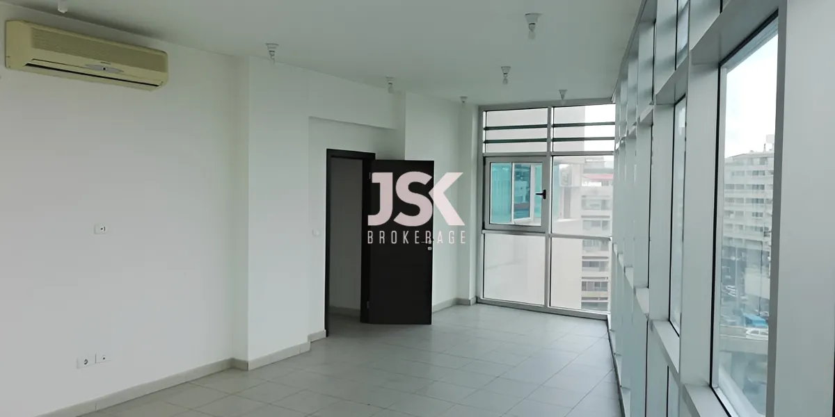 Office for sale in Sin El Fil