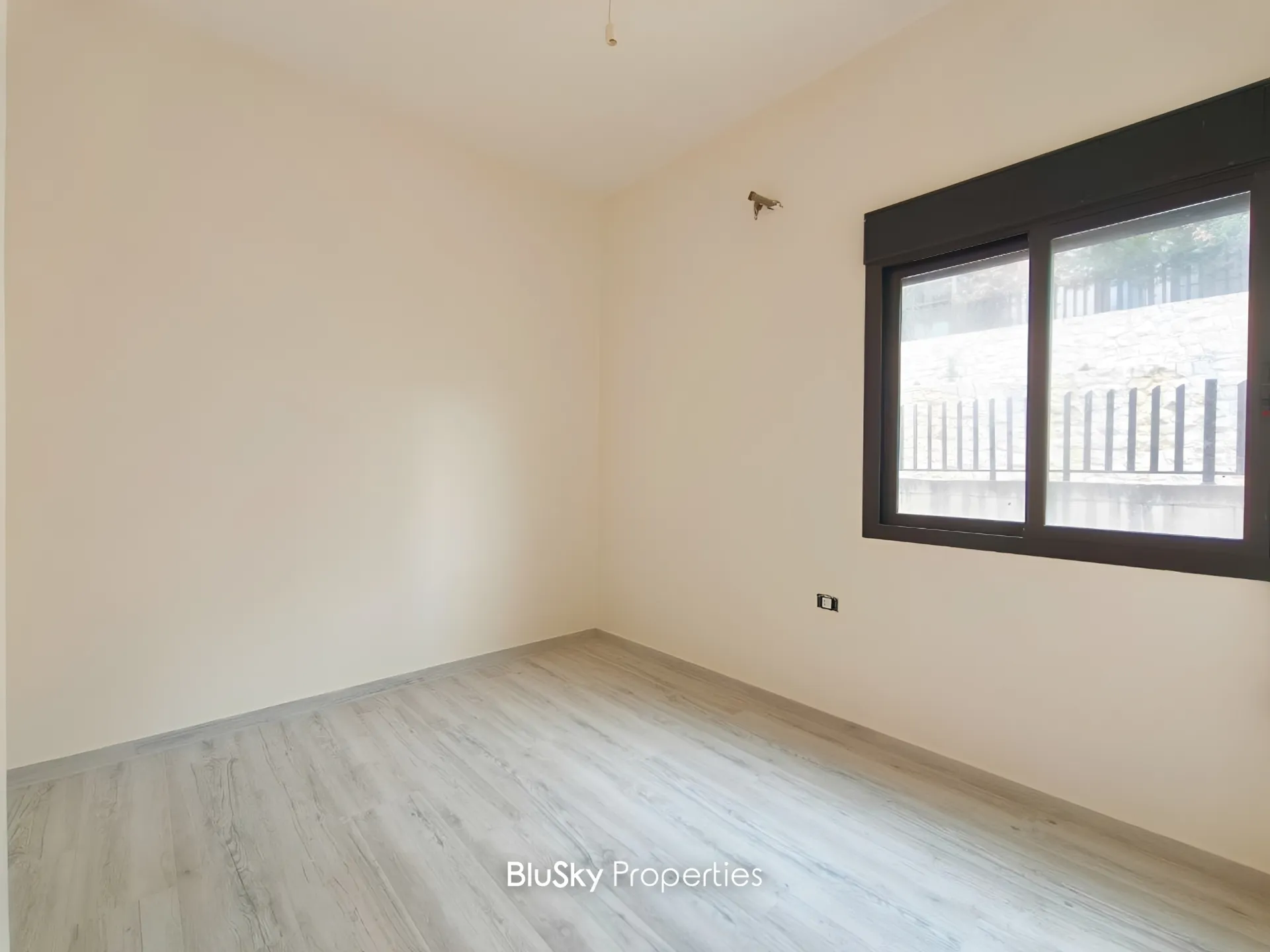 Apartment for sale in Bouar