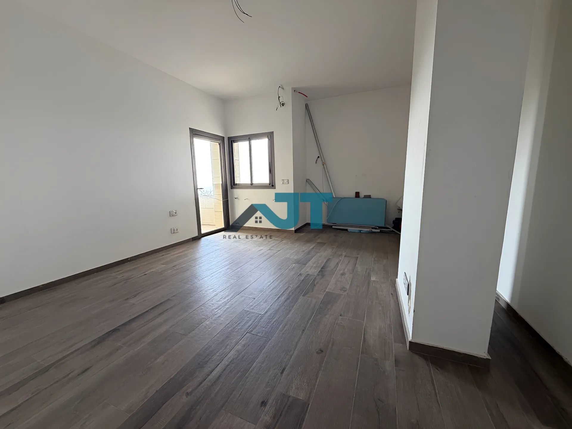 Apartment for rent in Mtayleb