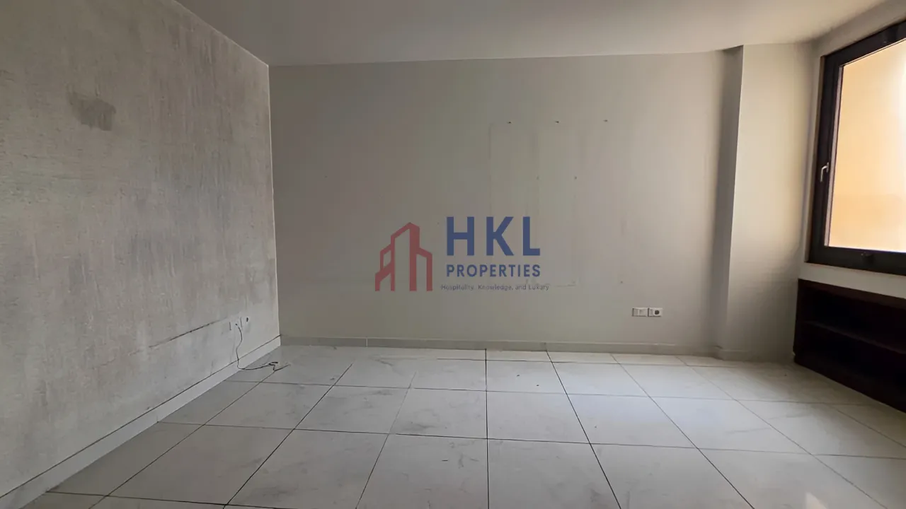 Office for rent in Clemenceau
