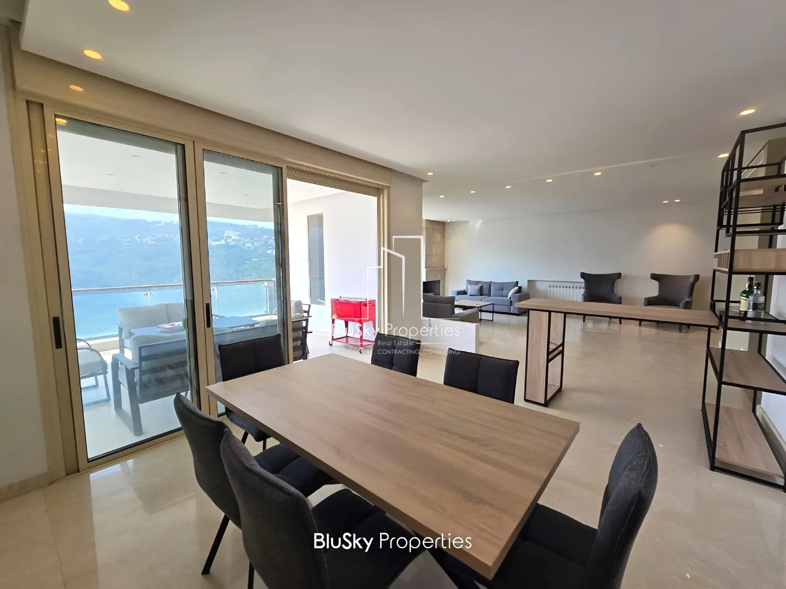 Apartment for Sale in Mansourieh - 3 bed, 4 bath