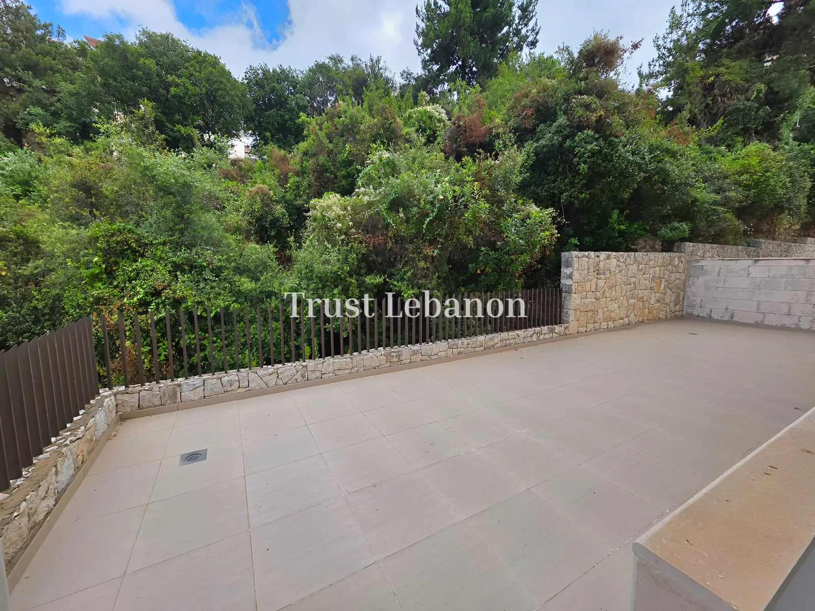 Apartment for Sale in Keserwan Kfarhbab Lebanon - 3 bed, 4 bath
