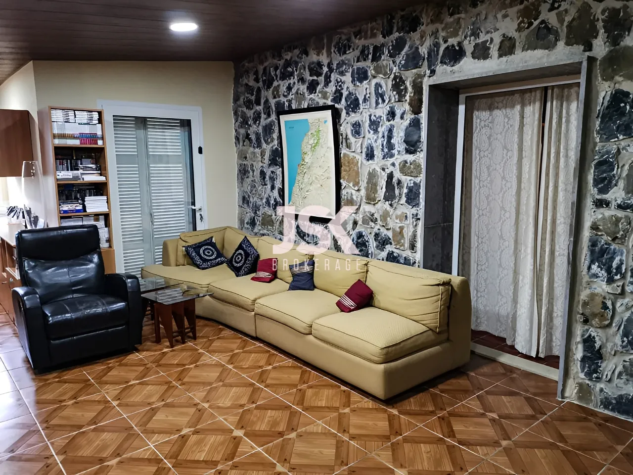 Villa for Sale in Ghbaleh