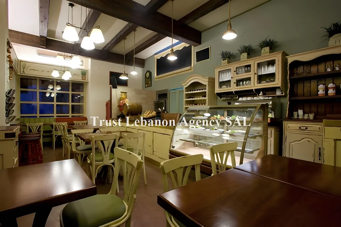 Shop for rent in Baabda, Furn Al Chebak