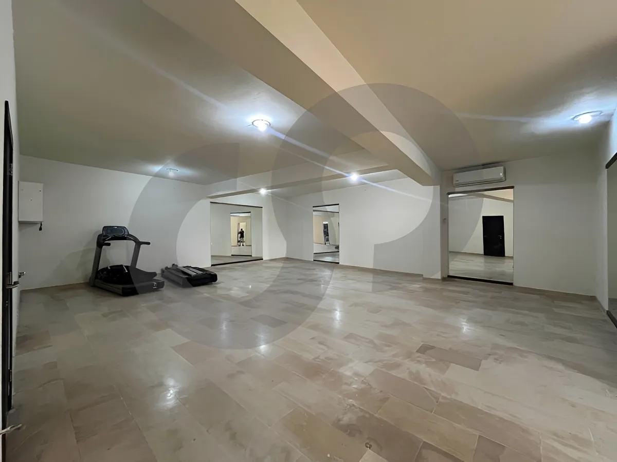 Commercial for rent in Beit Meri