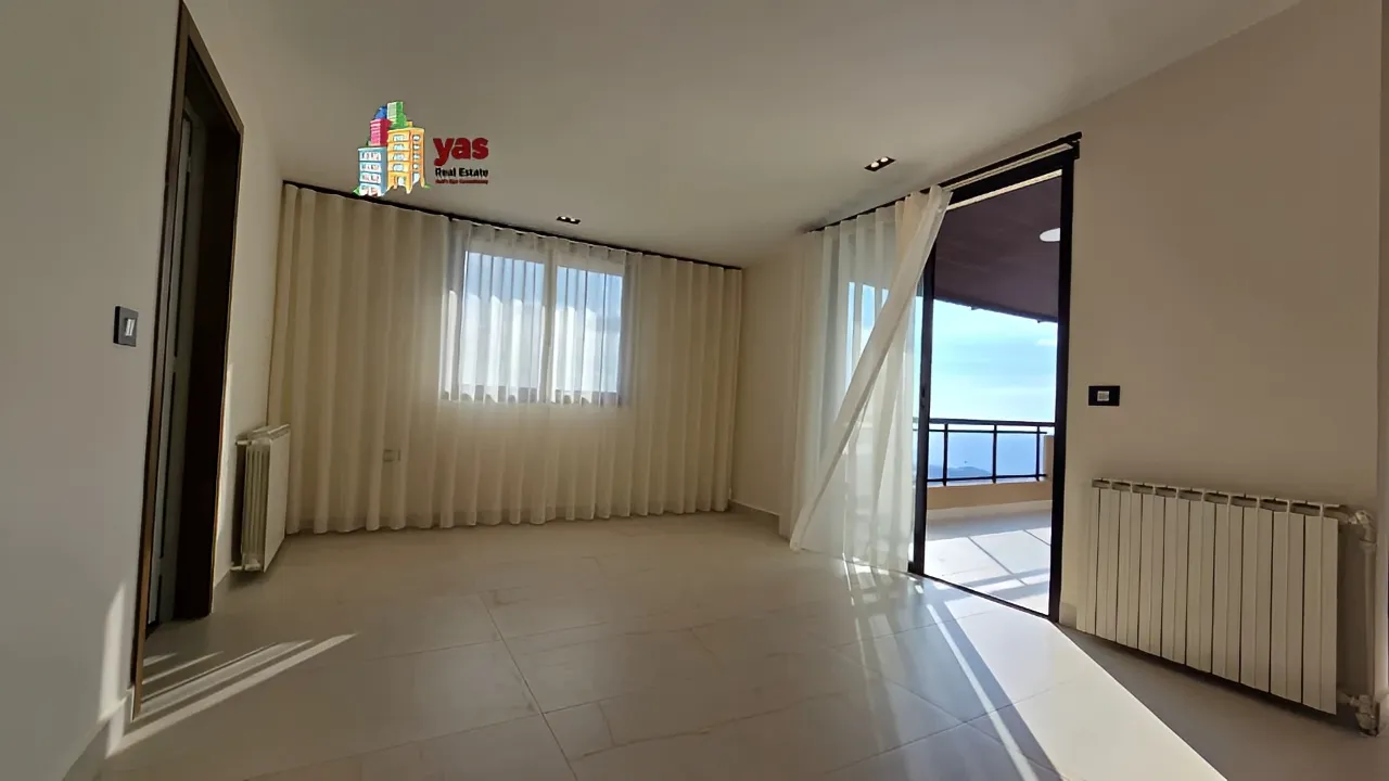 Apartment for Sale in Ballouneh