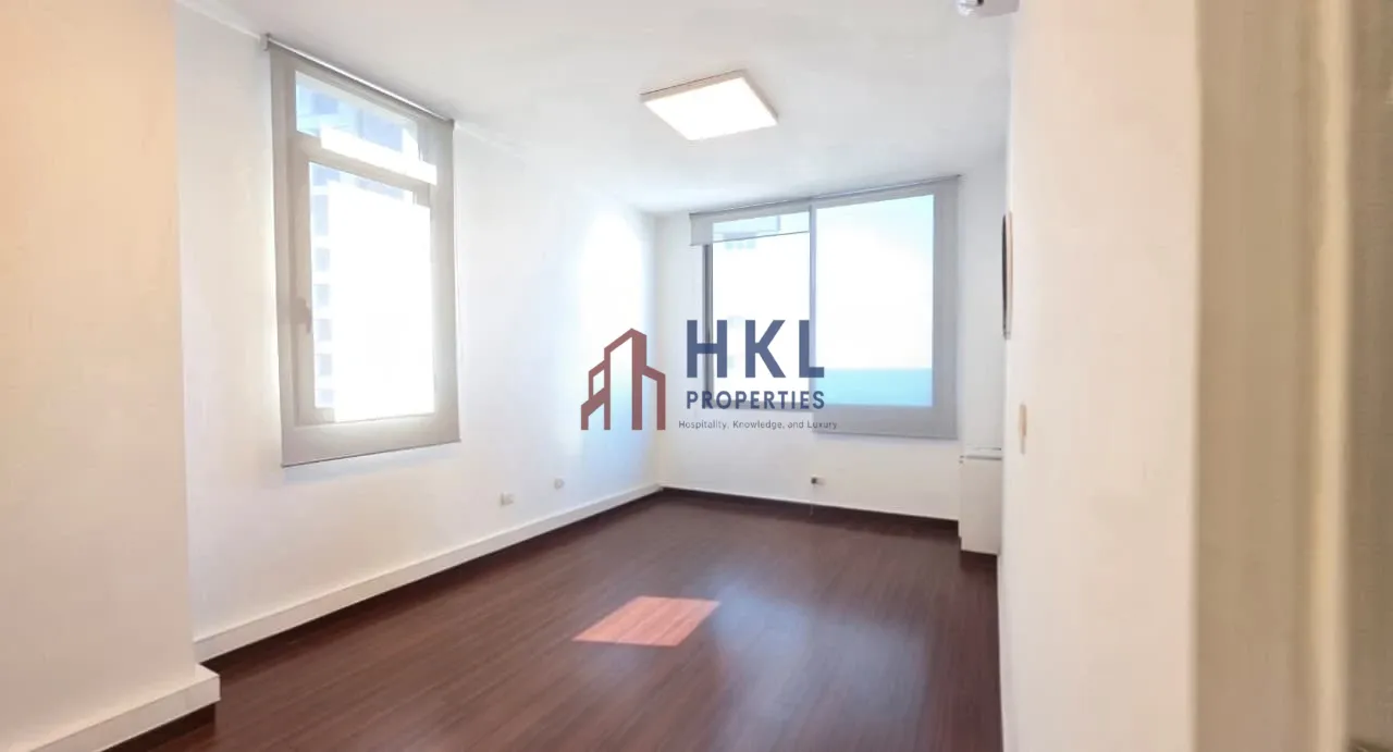 Office for rent in Ain Al Mraiseh, Beirut, Lebanon