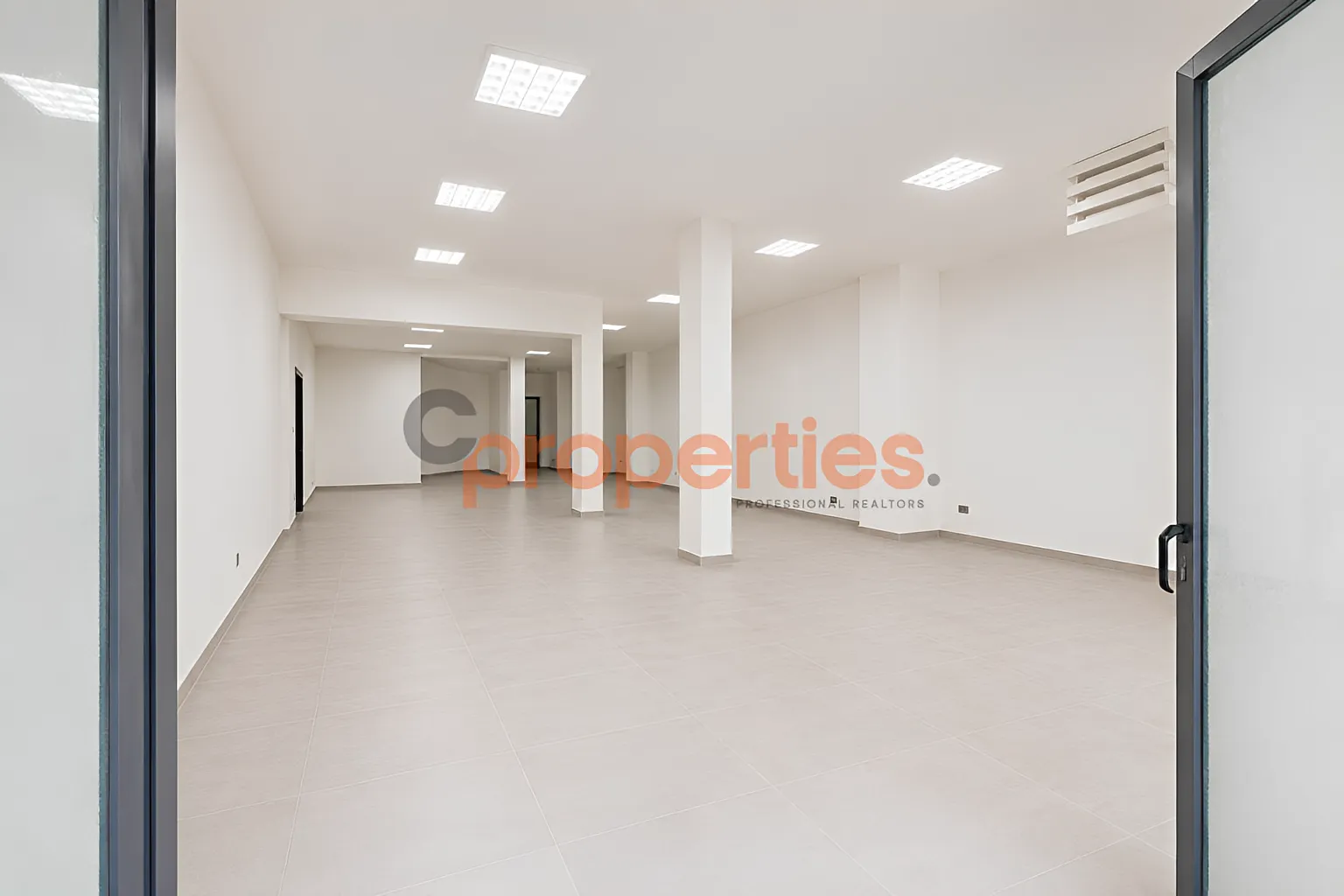 Showroom for Sale in Beit Meri