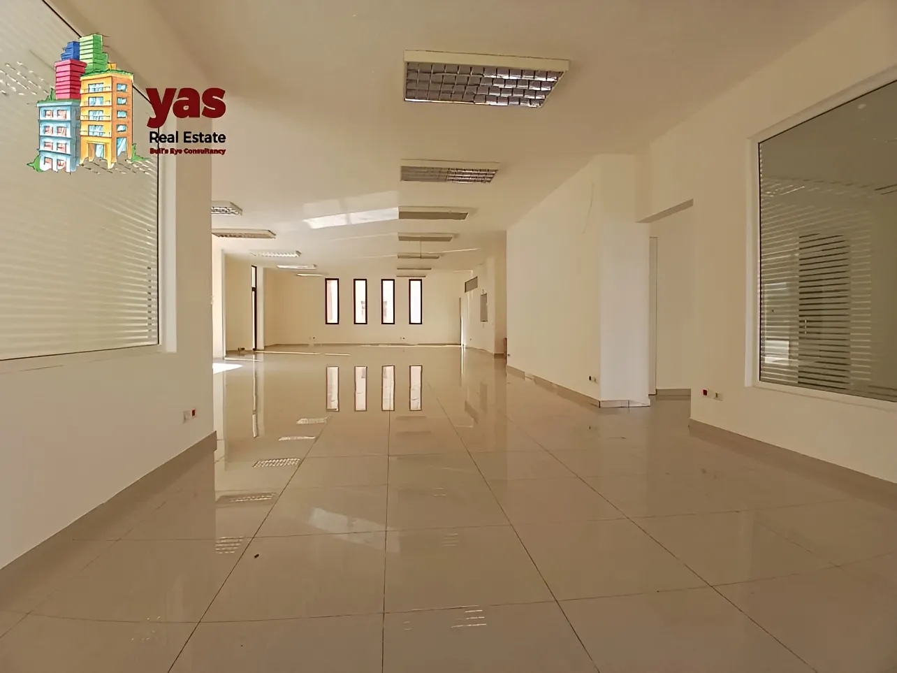 Warehouse for rent in Adonis