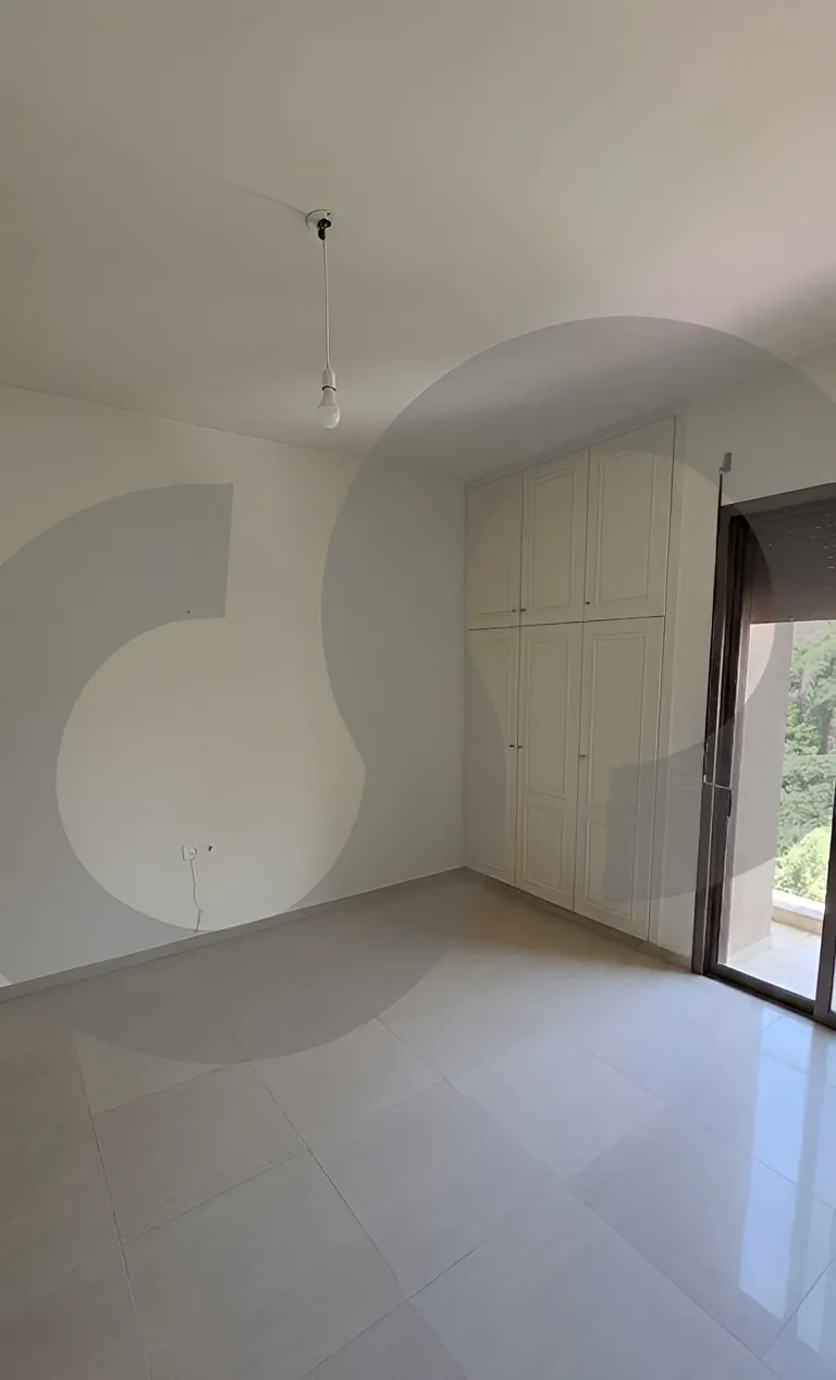 Building for Sale in Cornet Chahwan
