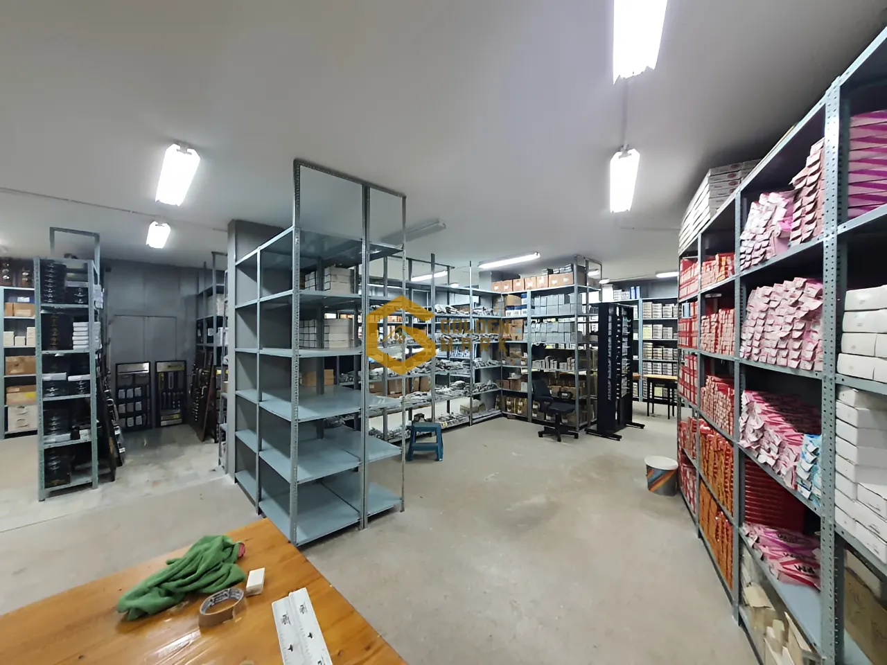Warehouse for Sale in Mansourieh