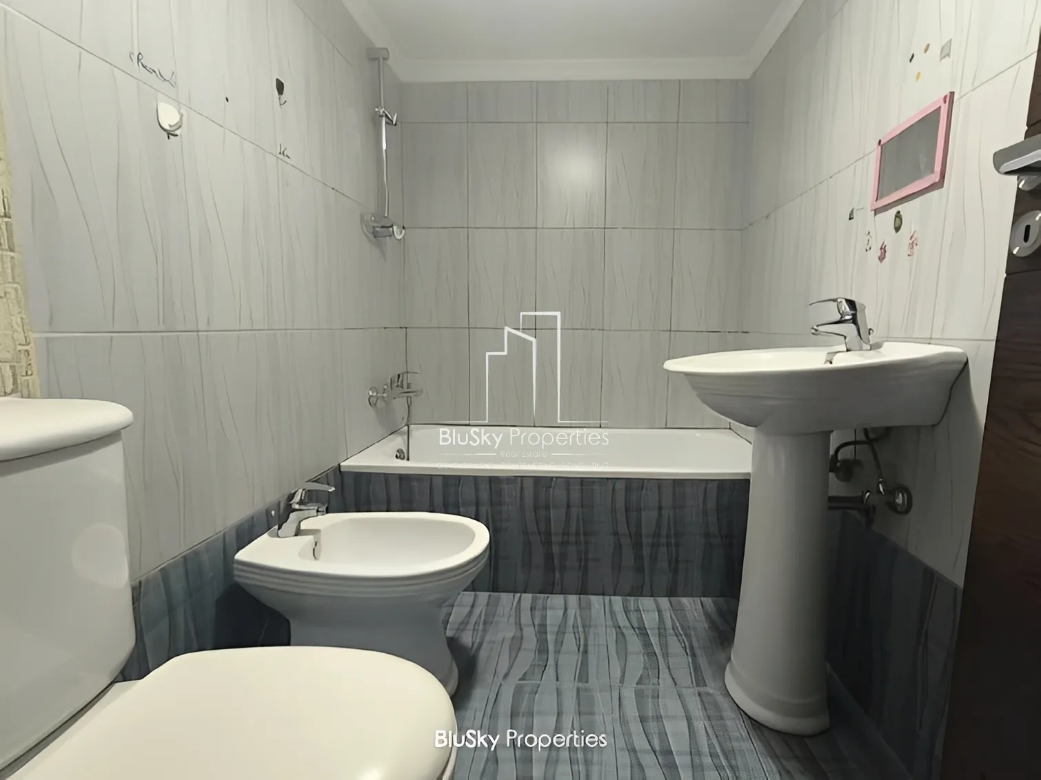 Apartment for Sale in Bkenneya