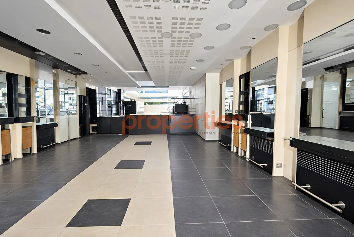 Shop for Rent in Verdun