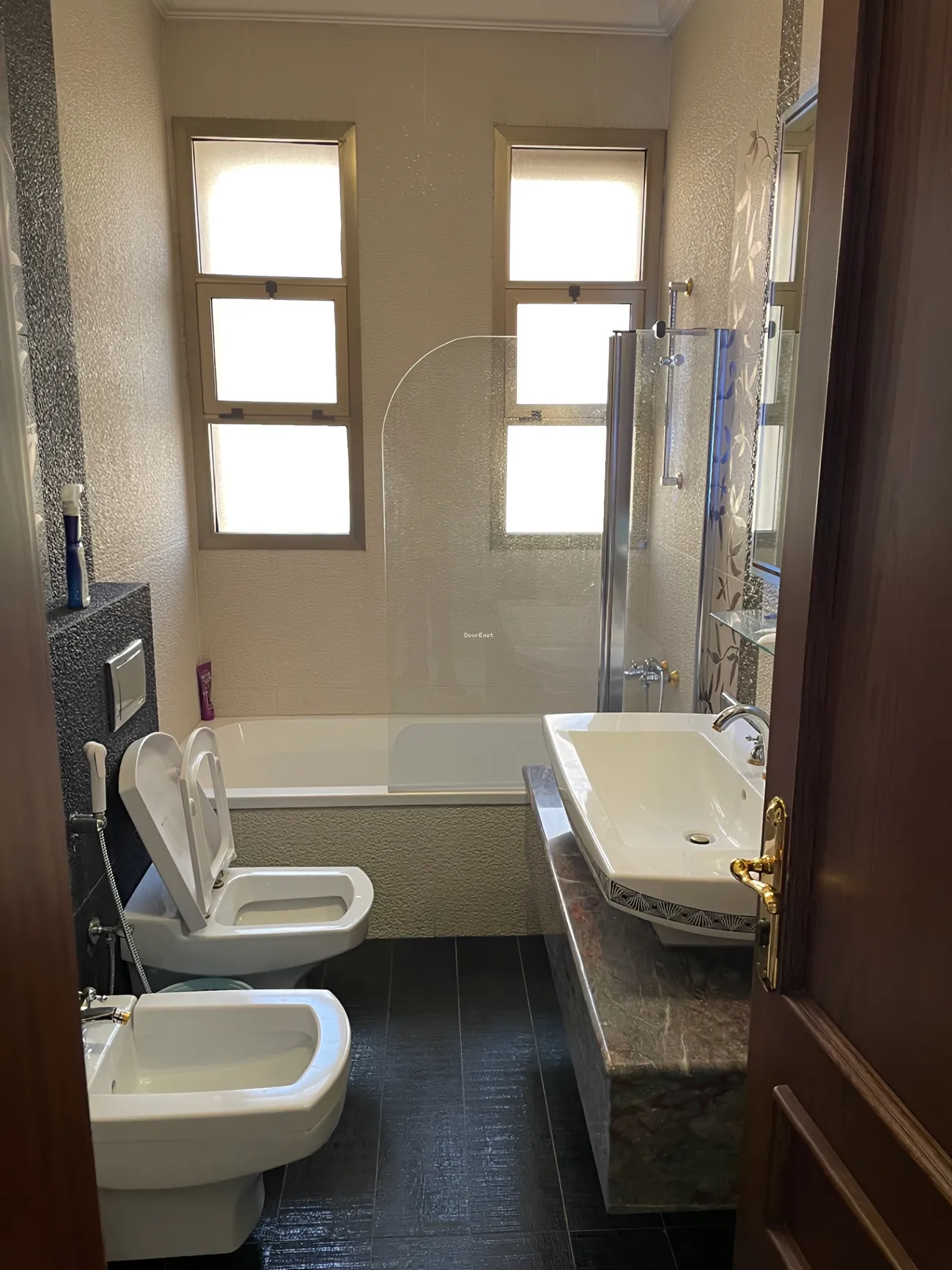 Apartment for sale in Jnah