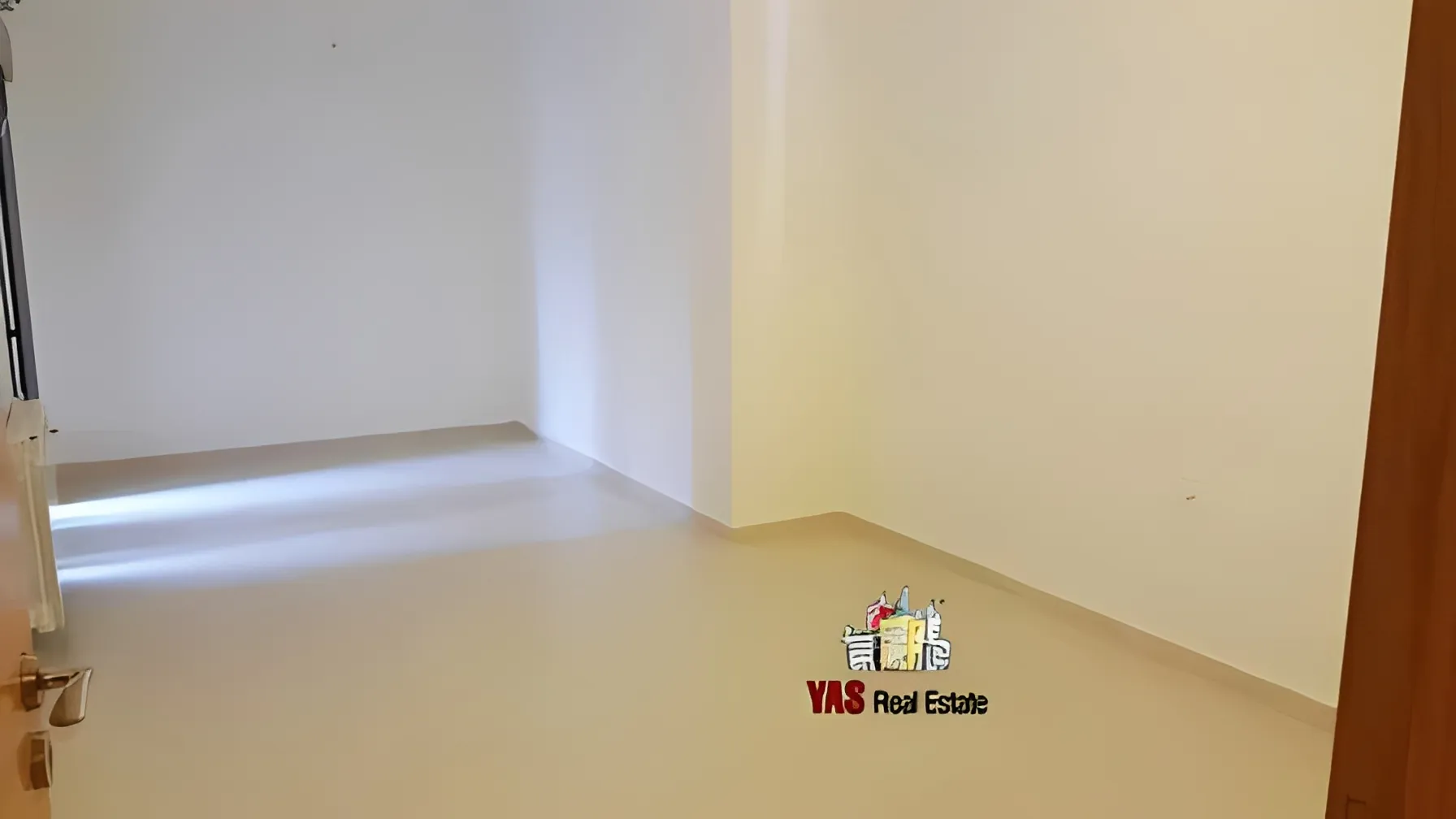 Apartment for Sale in Ballouneh