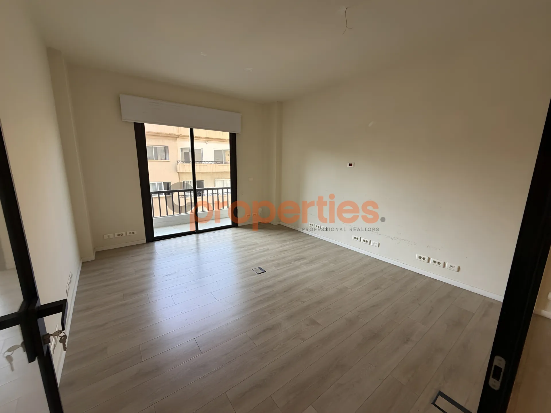 Office for Rent in Saifi Village