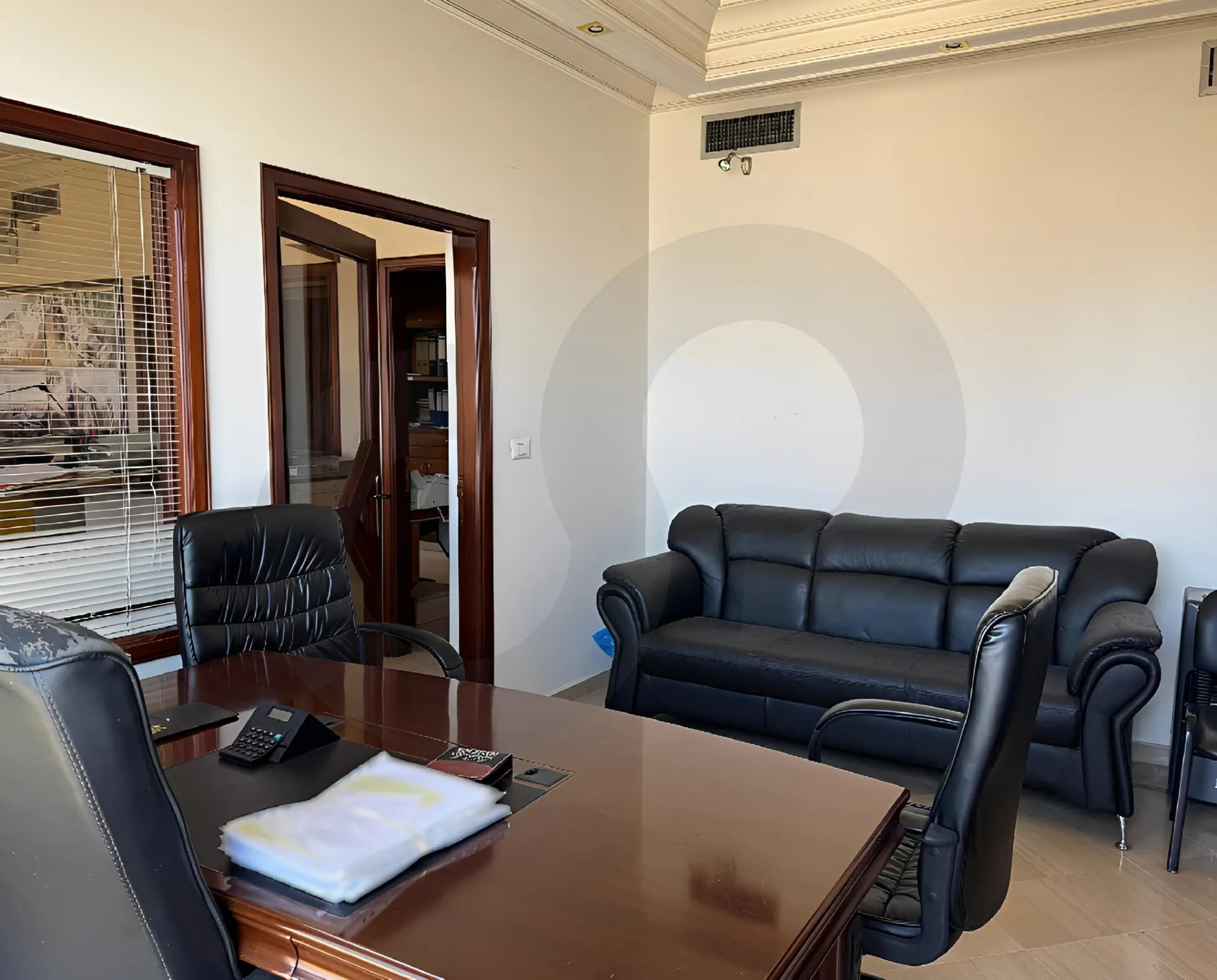 Office for Sale in Chouaifet El Aamroussieh