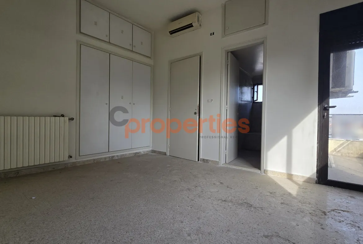 Apartment for Sale in Forn El Chebbak
