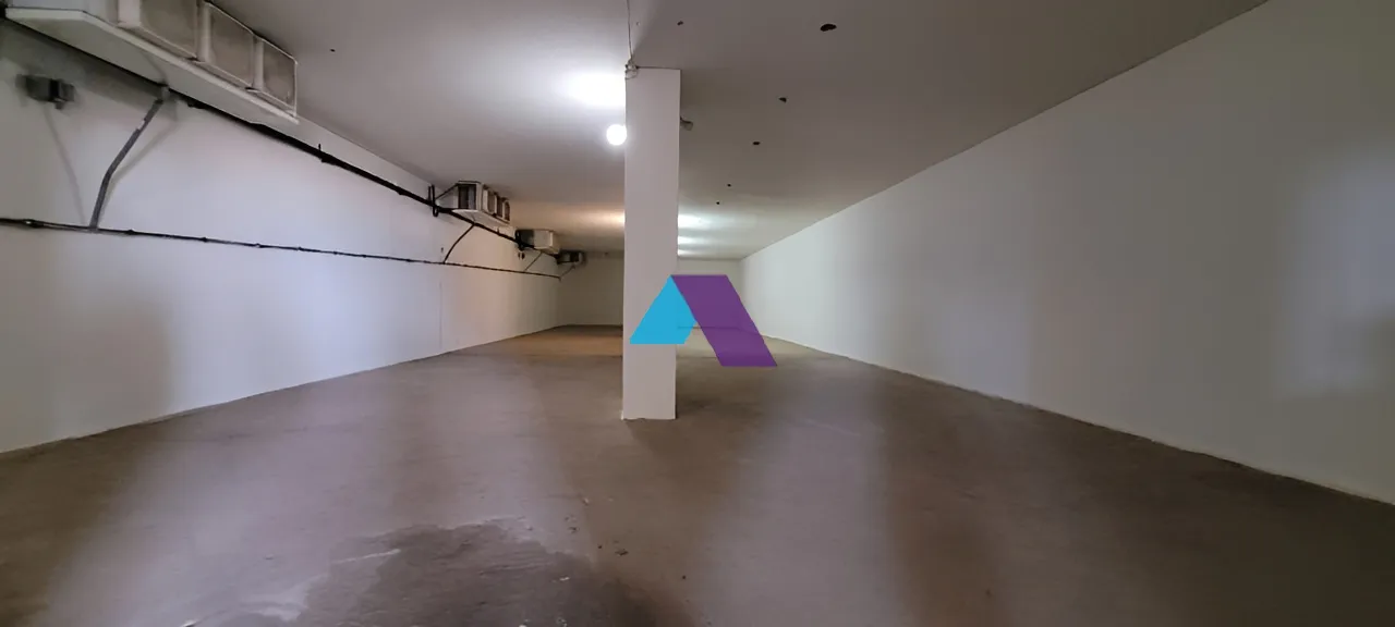 Building for rent in Dbayeh