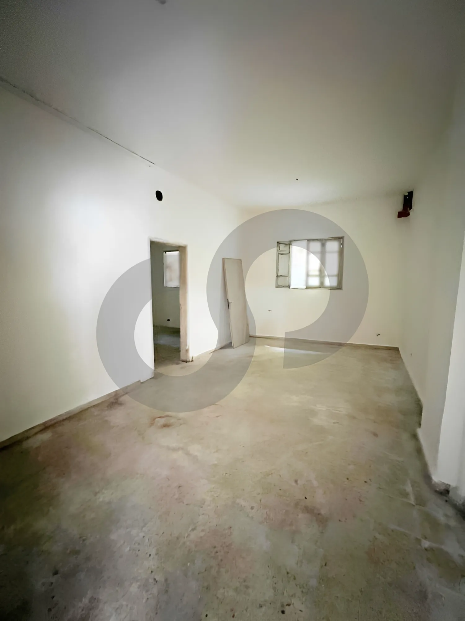 Warehouse for Sale in Qartaboun