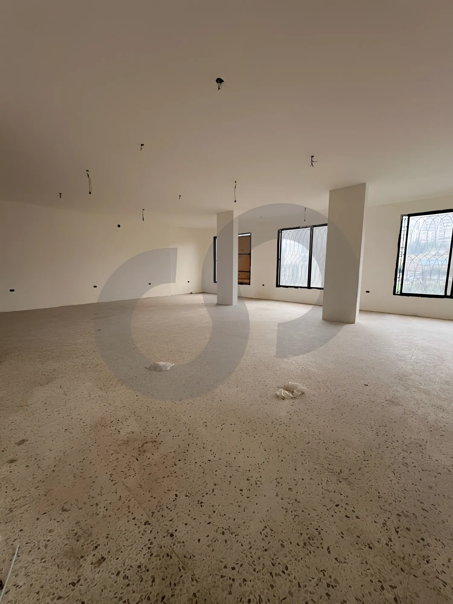 Commercial Property for Rent in Khalde