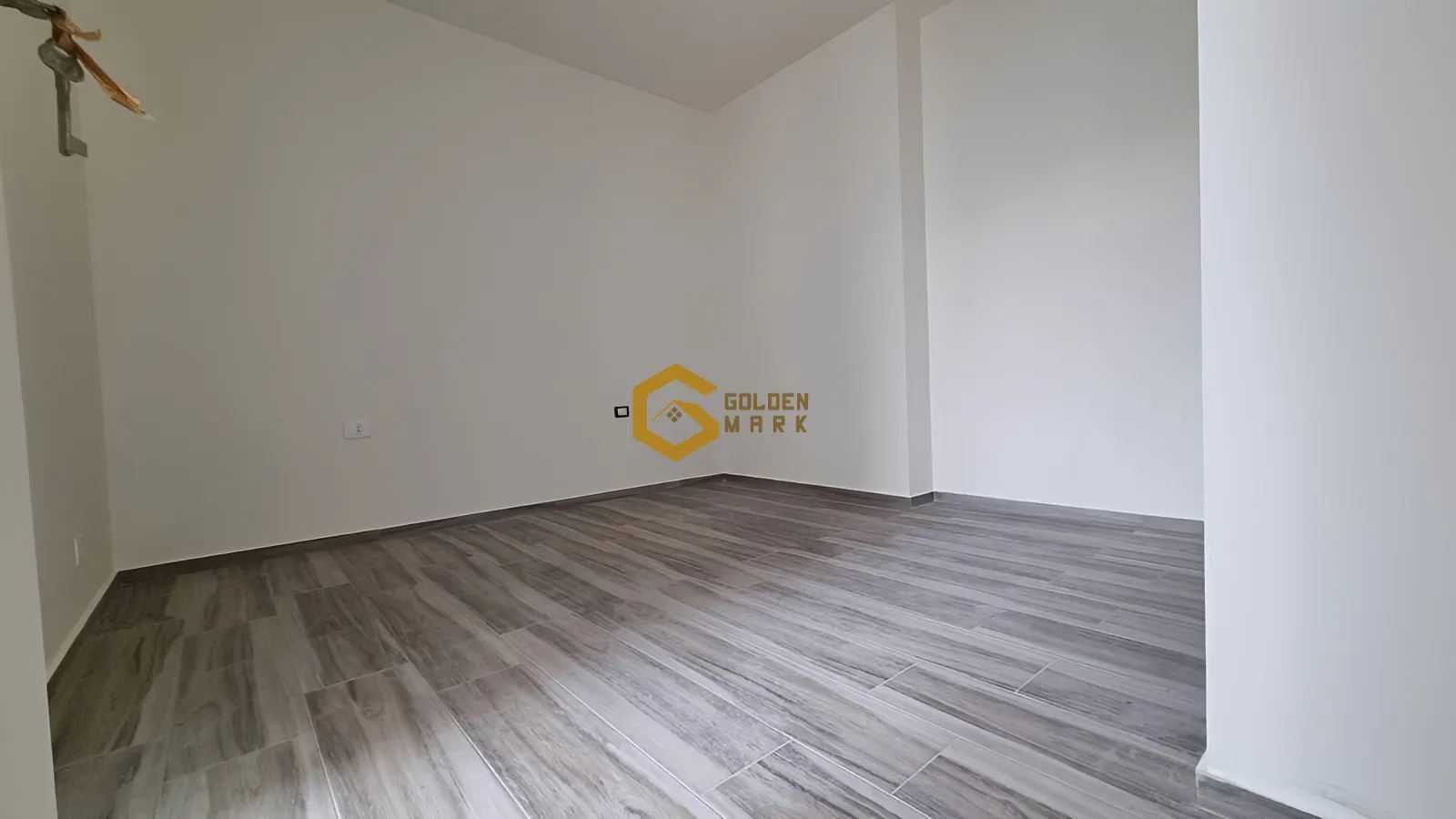 Apartment for Sale in Mazraat Yachoua - 2 bed, 2 bath