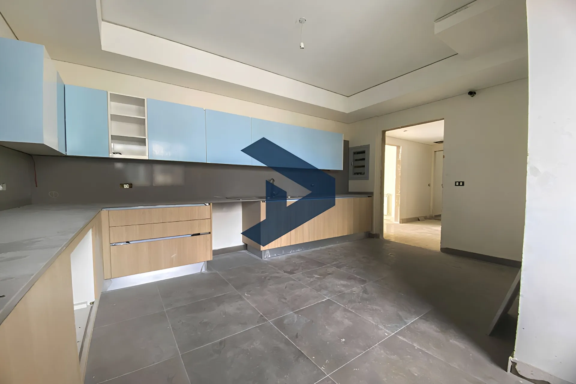 Apartment for rent in Hamra, Beirut, Lebanon - 3 bed, 4 bath