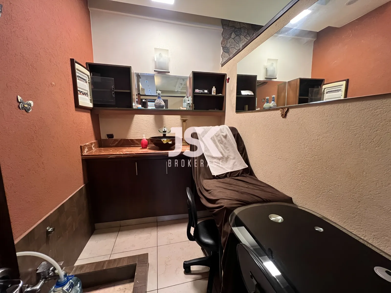 Office for Rent in Hadath