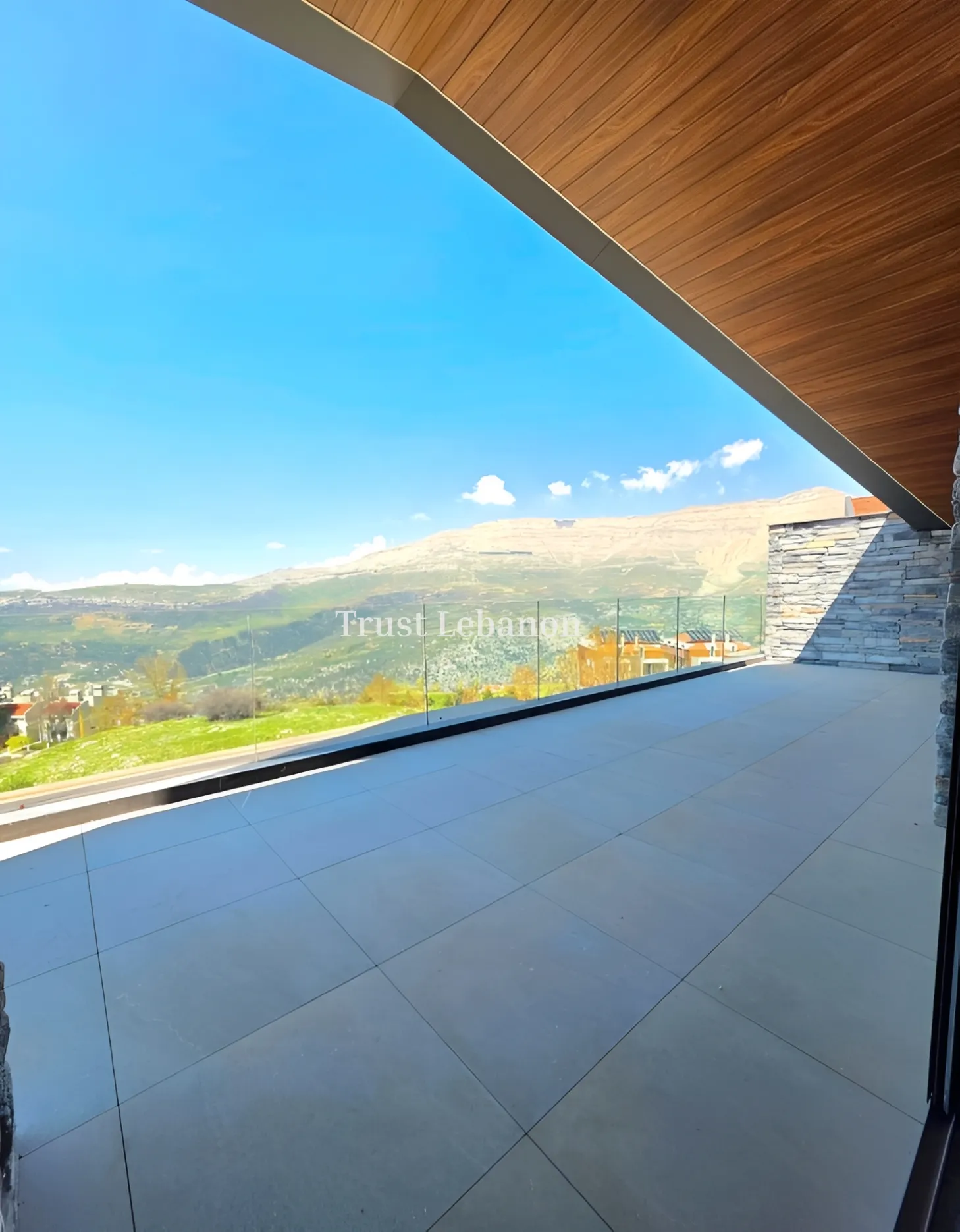 Chalet for sale in Zaarour, Lebanon, Lebanon - 3 bed, 3 bath